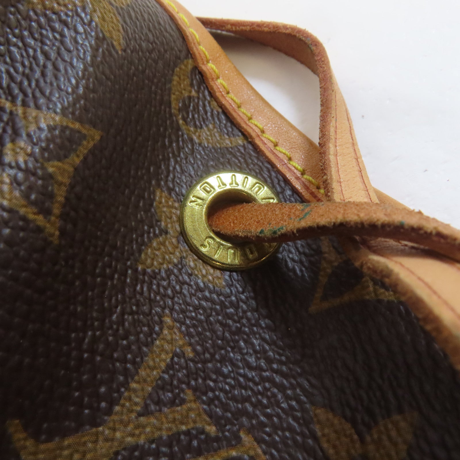 LOUIS VUITTON 【激減優惠】Monogram Noe GM金扣肩背袋啡色