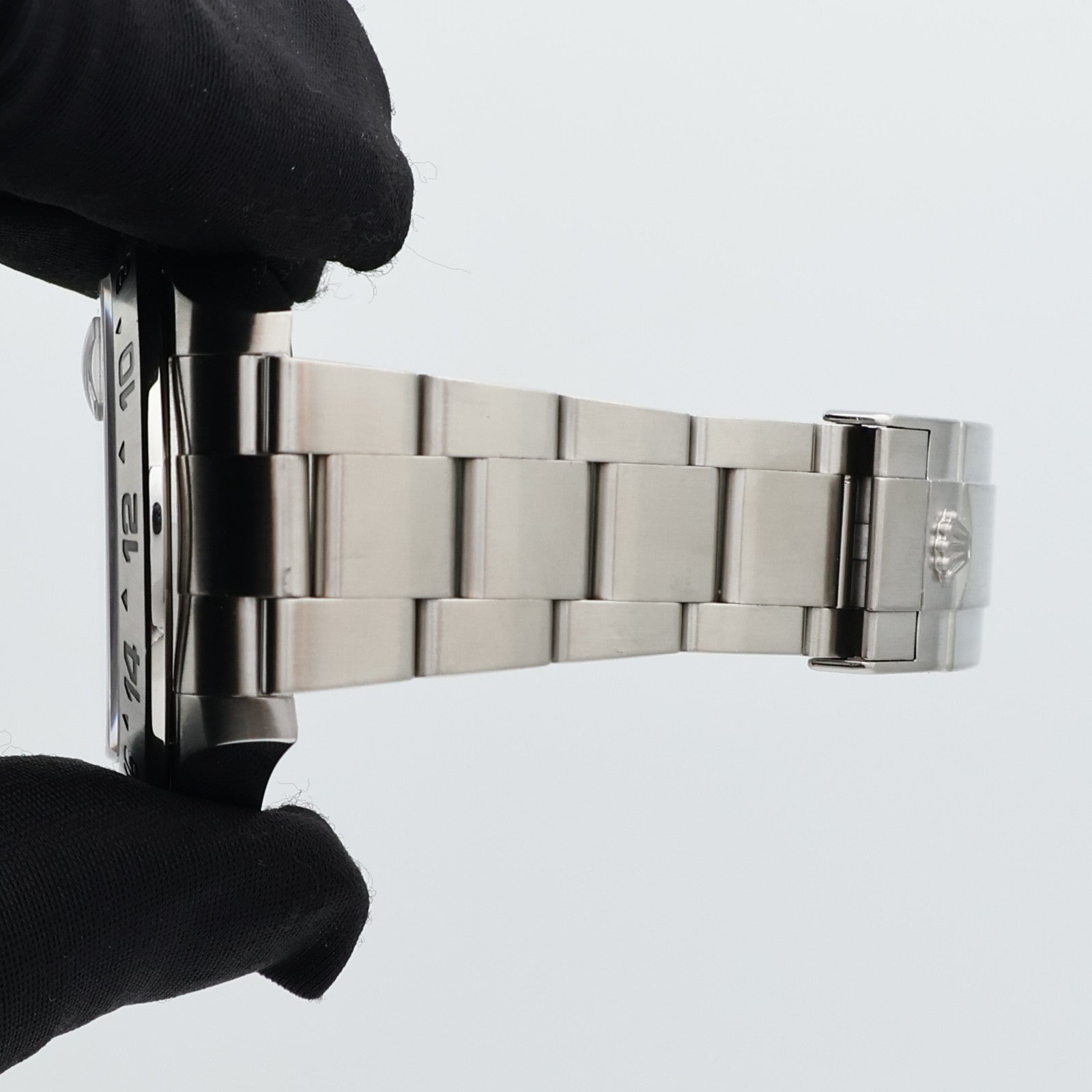 ROLEX Explorer II 216570