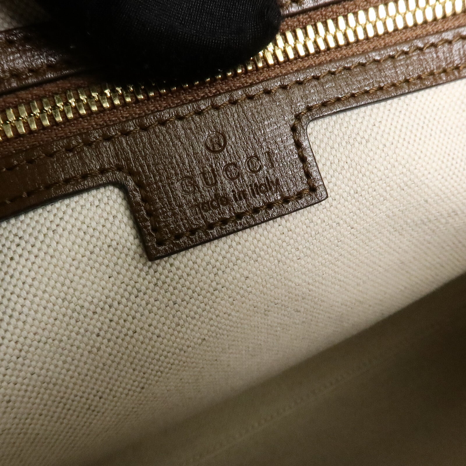 GUCCI 塗層帆布GG Supreme肩背袋