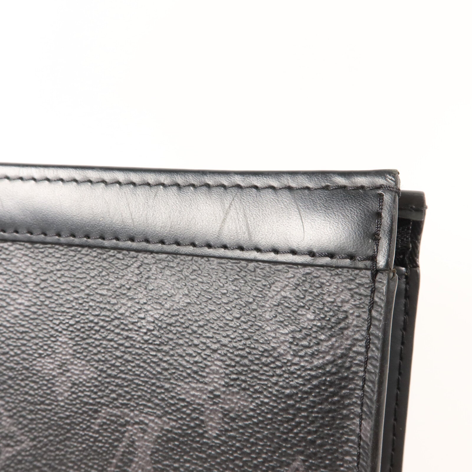 LOUIS VUITTON Monogram Eclipse Pochette Voyage MM銀扣手拿包