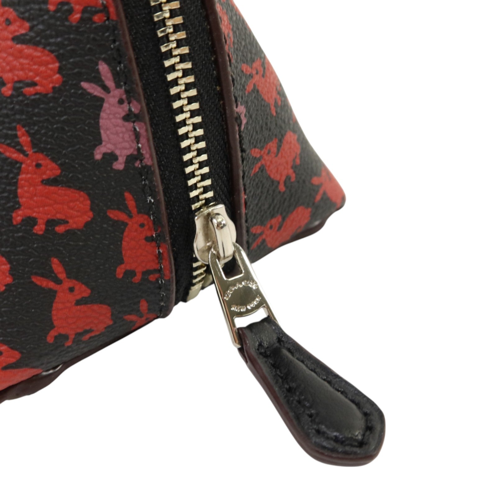 COACH 塗層帆布Bummy Print Case銀扣手拿包