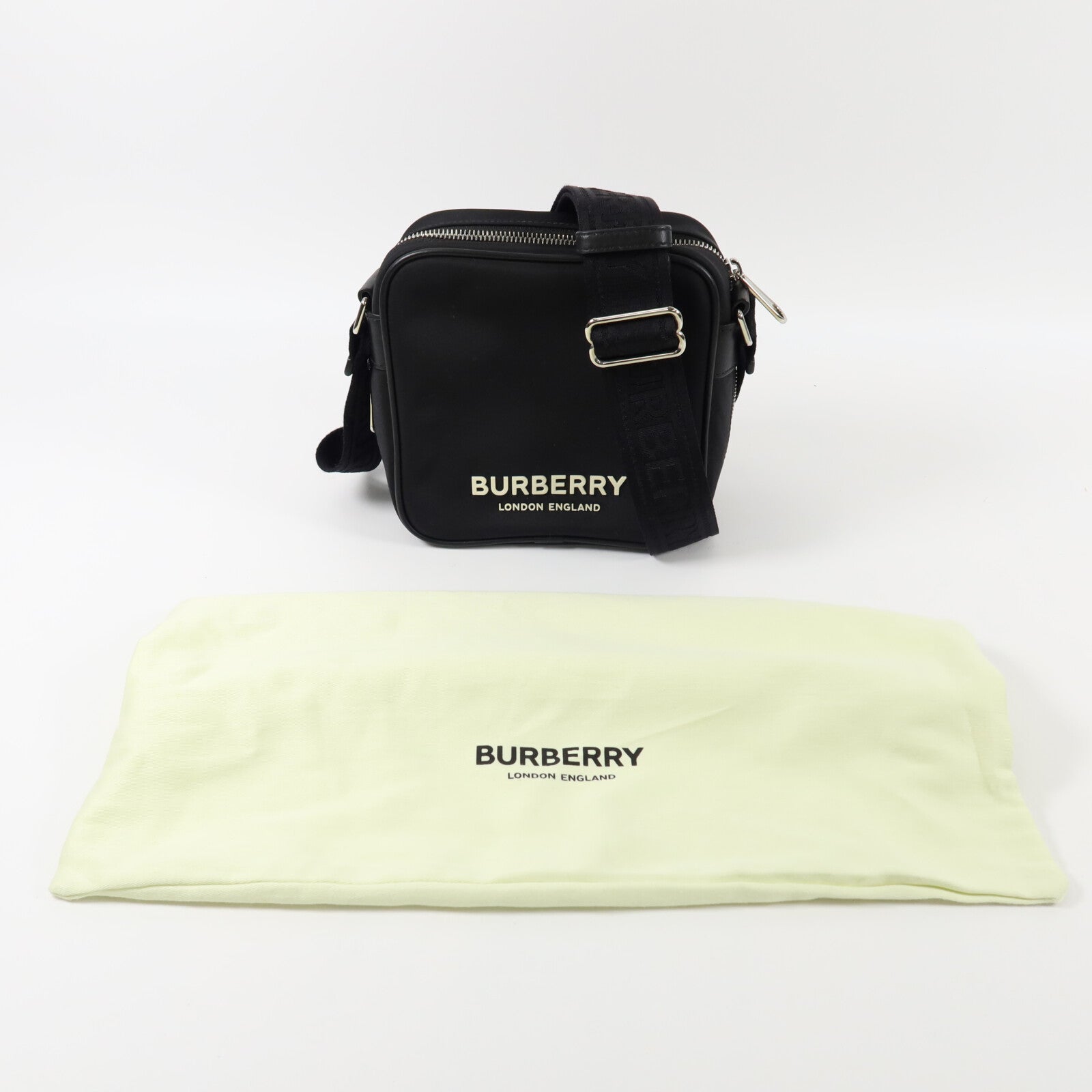 BURBERRY 尼龍Square Paddy肩背袋
