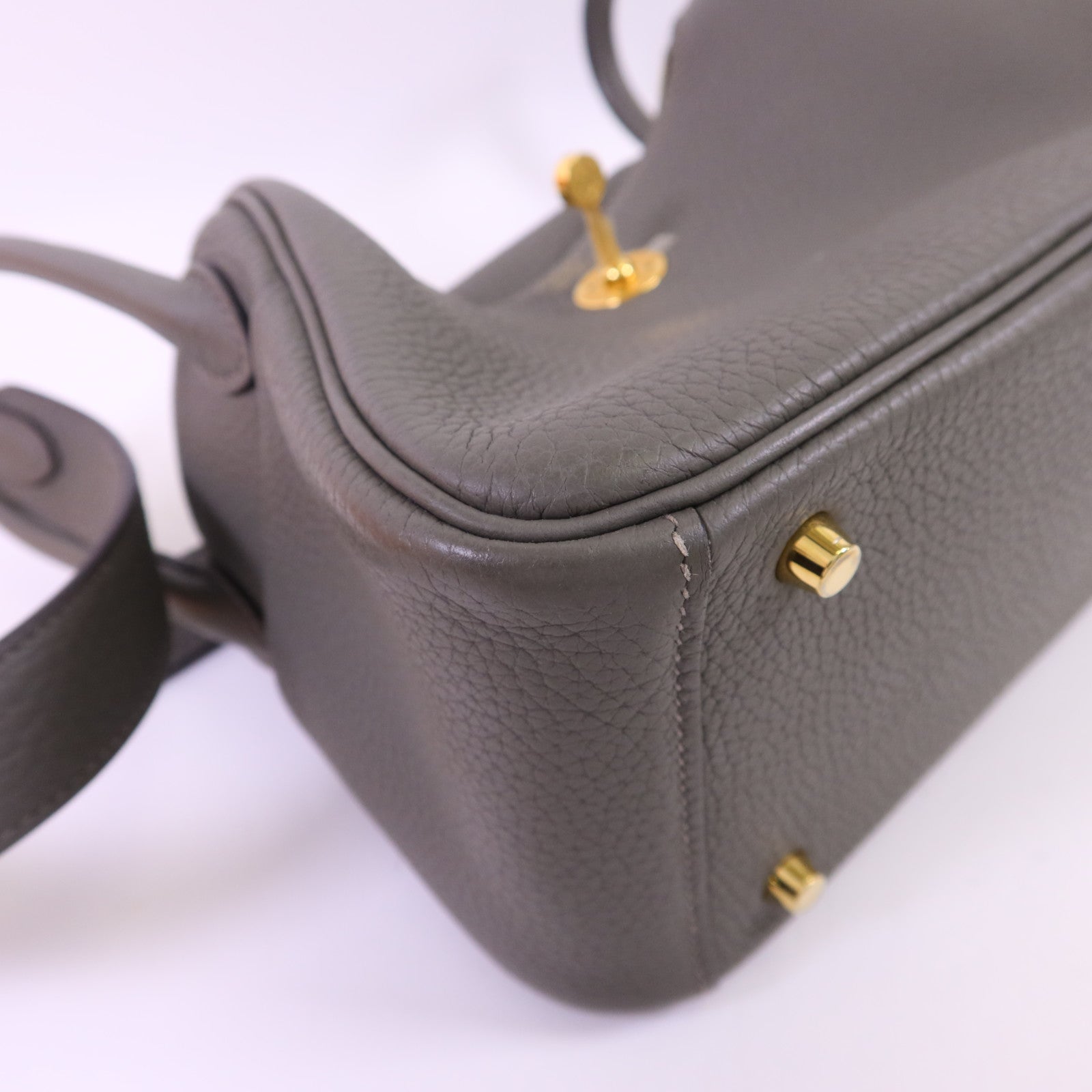 HERMES Clemence皮革Mini Lindy金扣手挽肩背兩用袋Gris Meyer