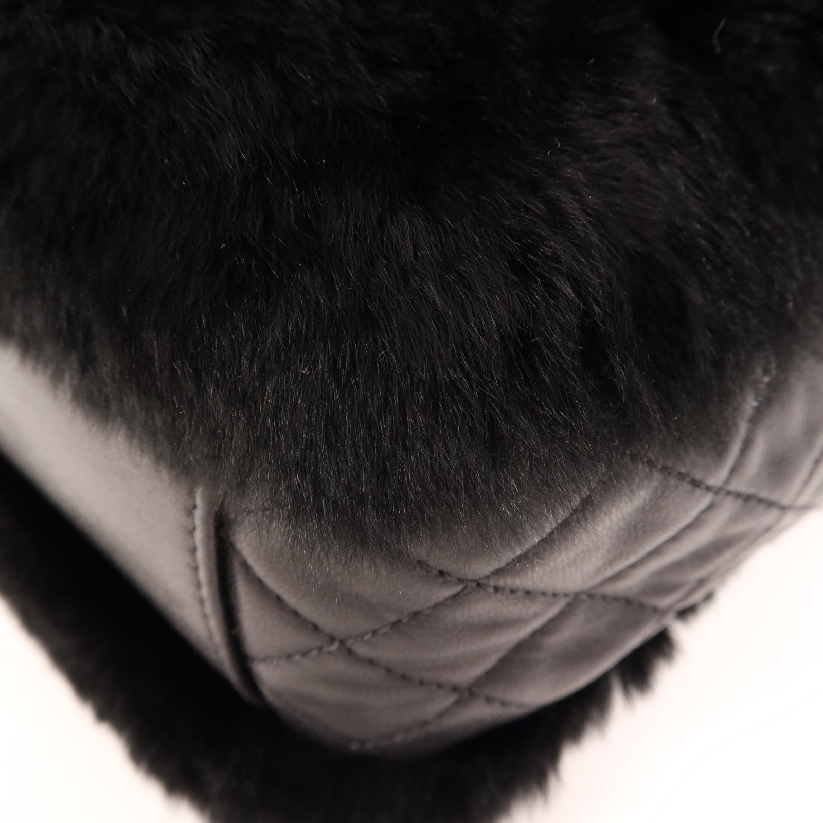 CHANEL 兔毛Chain Shoulder銀扣鏈帶肩背袋