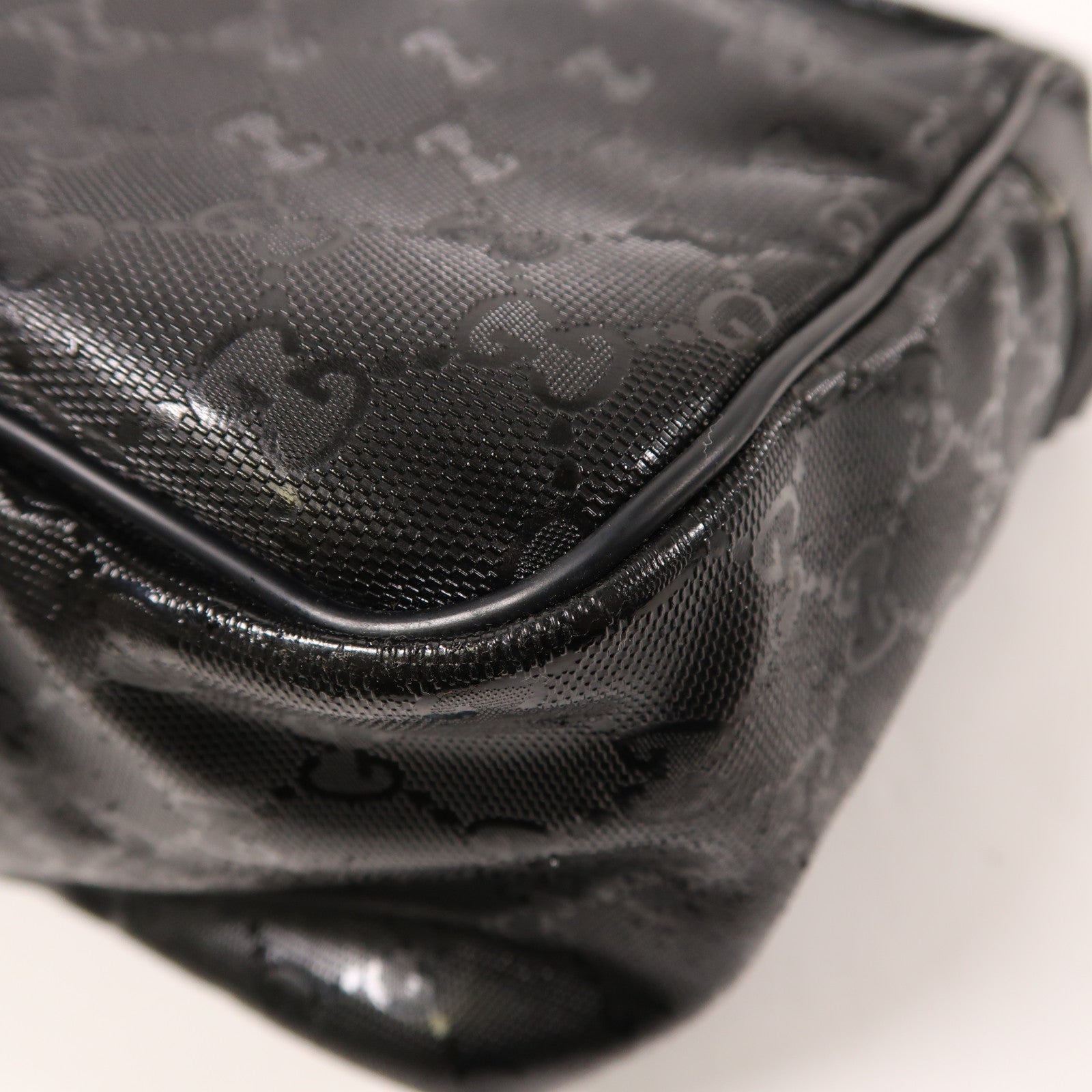 GUCCI 塗層帆布GG Implementation銀扣肩背袋