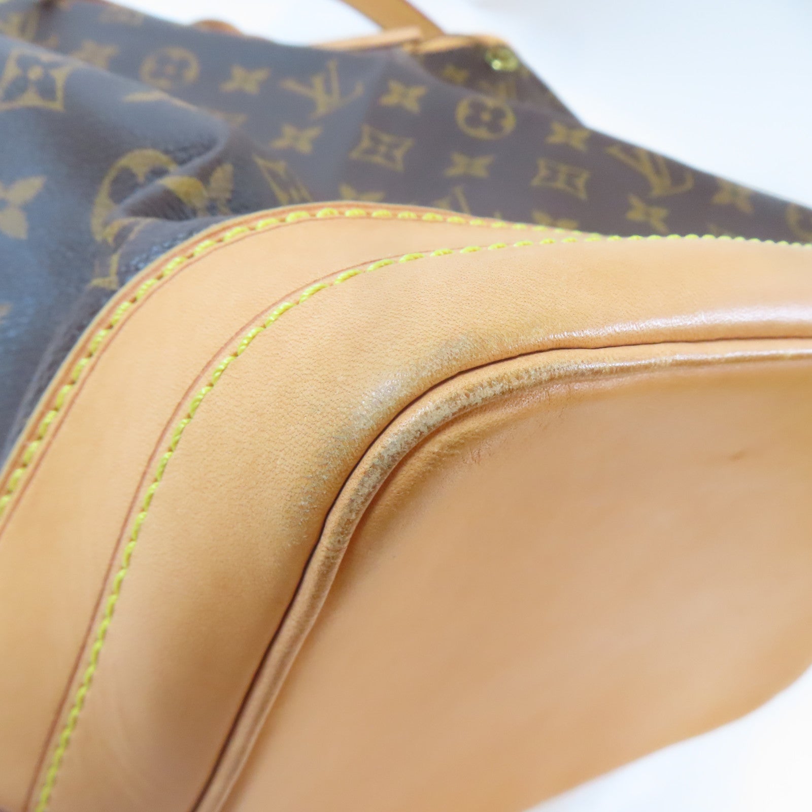 LOUIS VUITTON 【激減優惠】Monogram Noe GM金扣肩背袋啡色