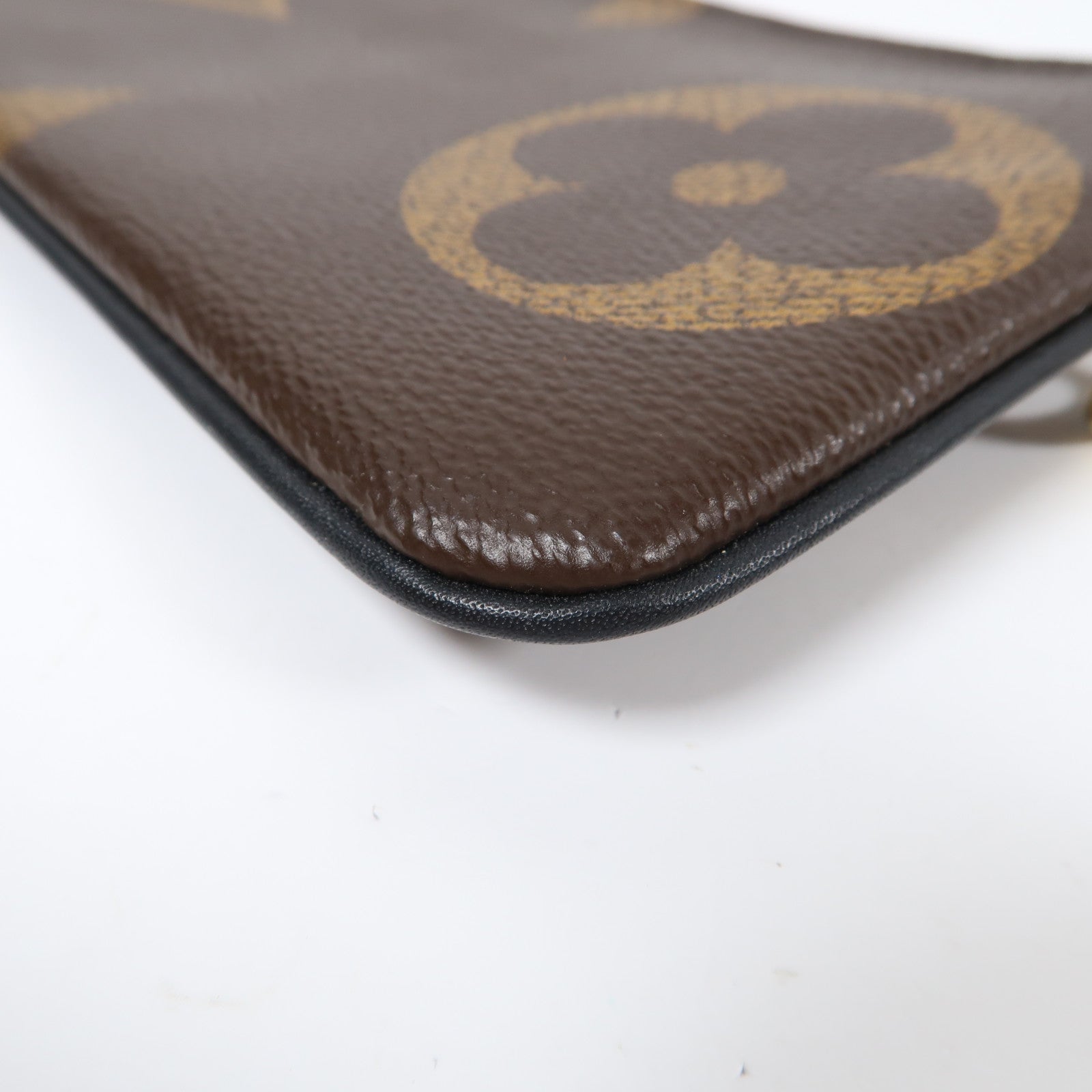 LOUIS VUITTON Monogram Giant Pouch金扣手拿包啡色