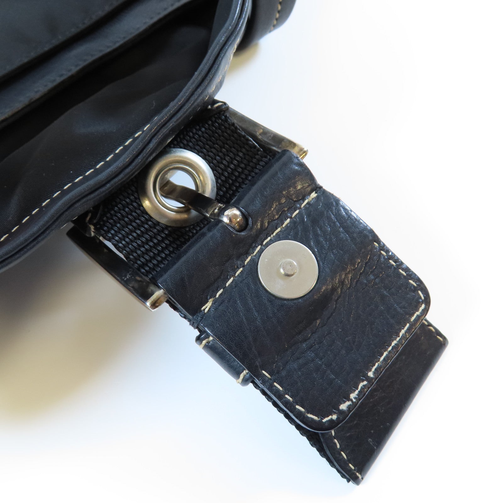 PRADA 尼龍Shoulder Bag銀扣肩背袋黑色