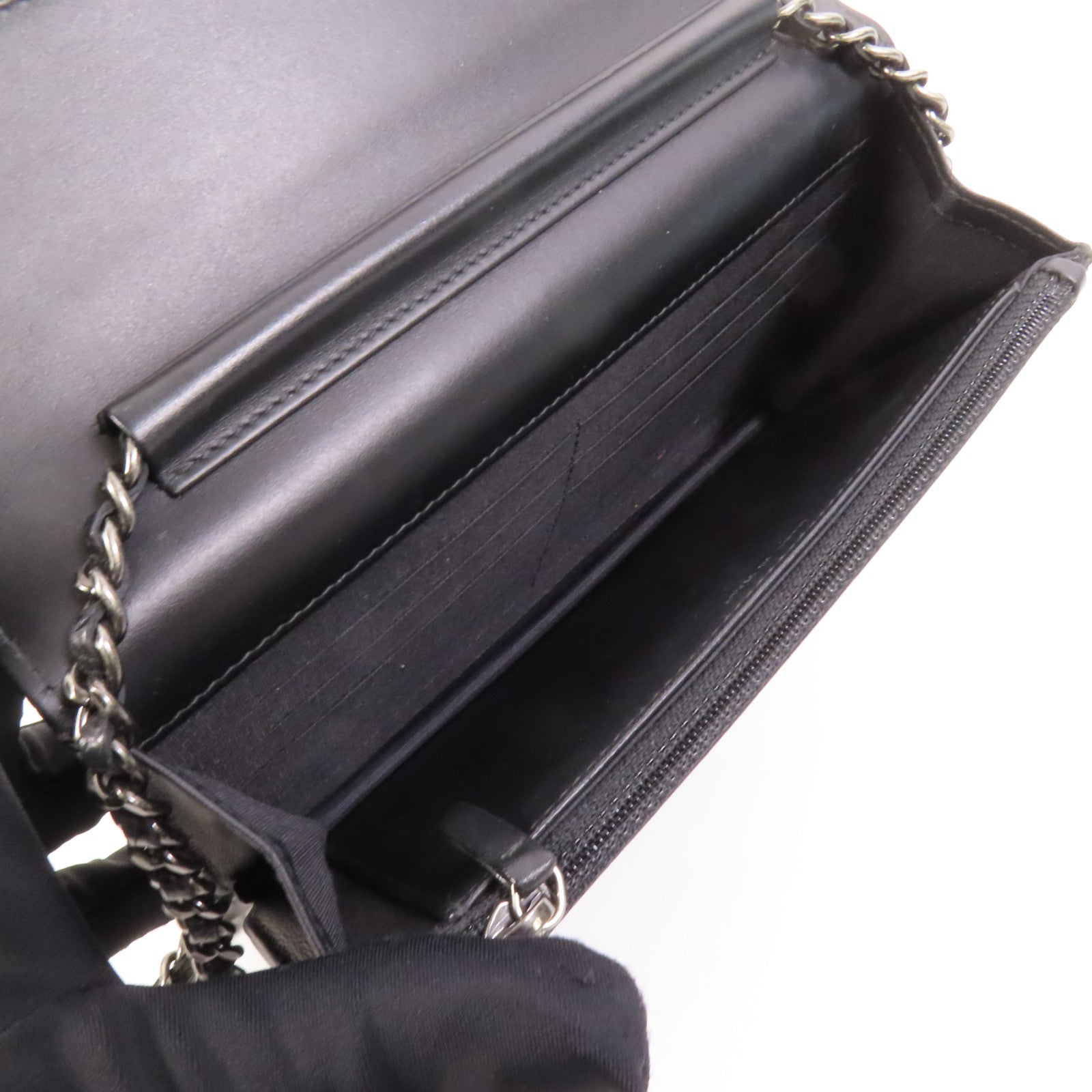 CHANEL 牛皮皮革WOC Wallet On Chain鏈帶肩背袋