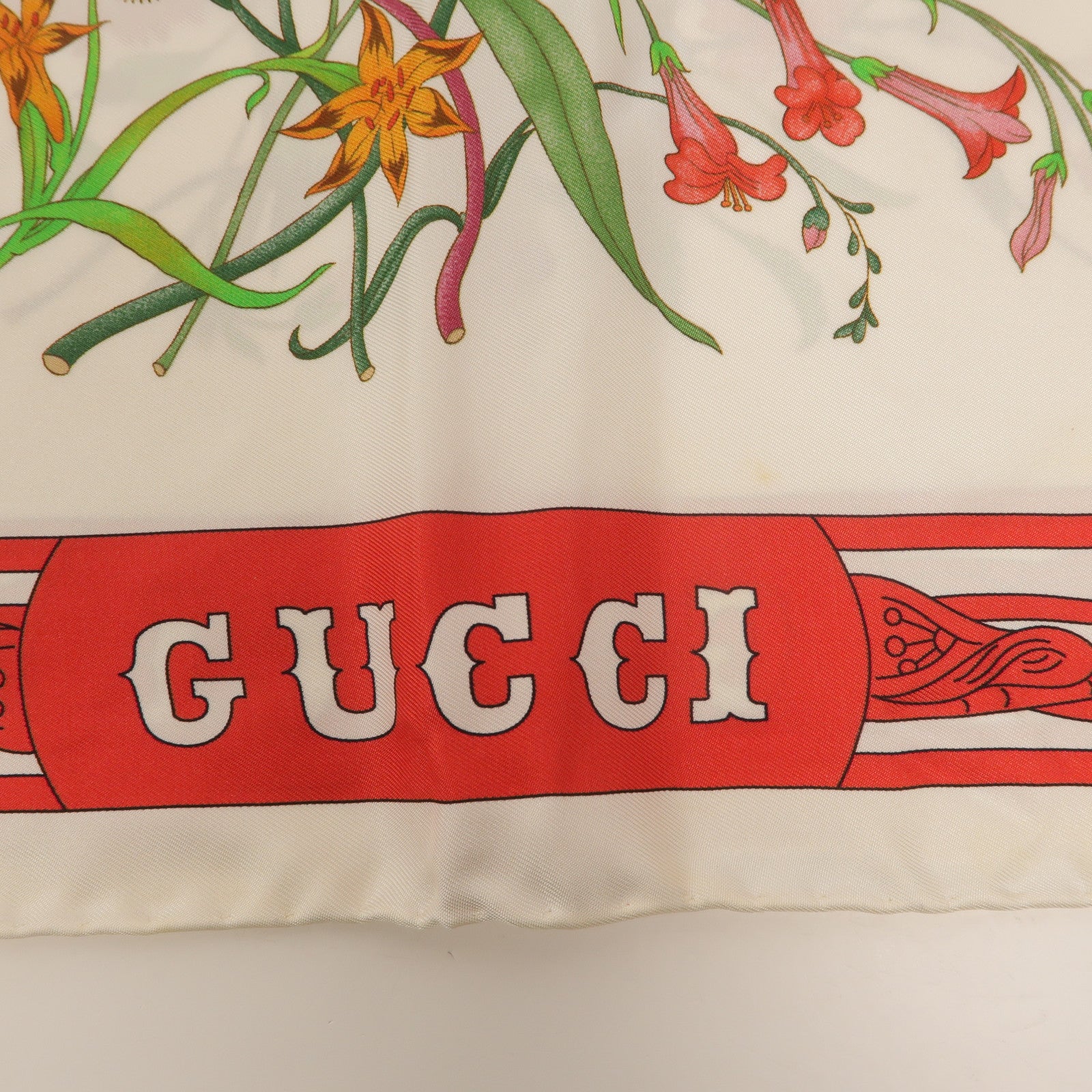 GUCCI 絲質Flower Scarf 86x86 絲巾