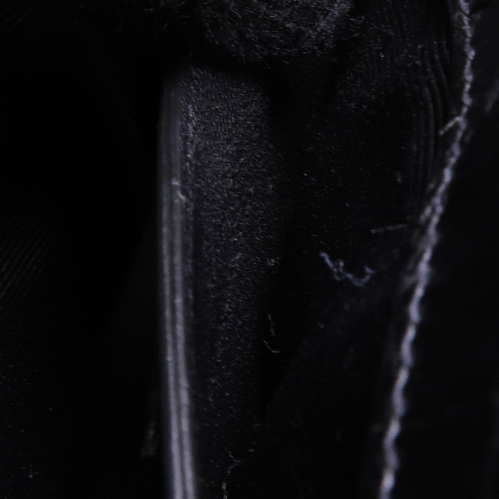 SAINT LAURENT 牛皮皮革Shoulder Bag銀扣鏈帶肩背袋