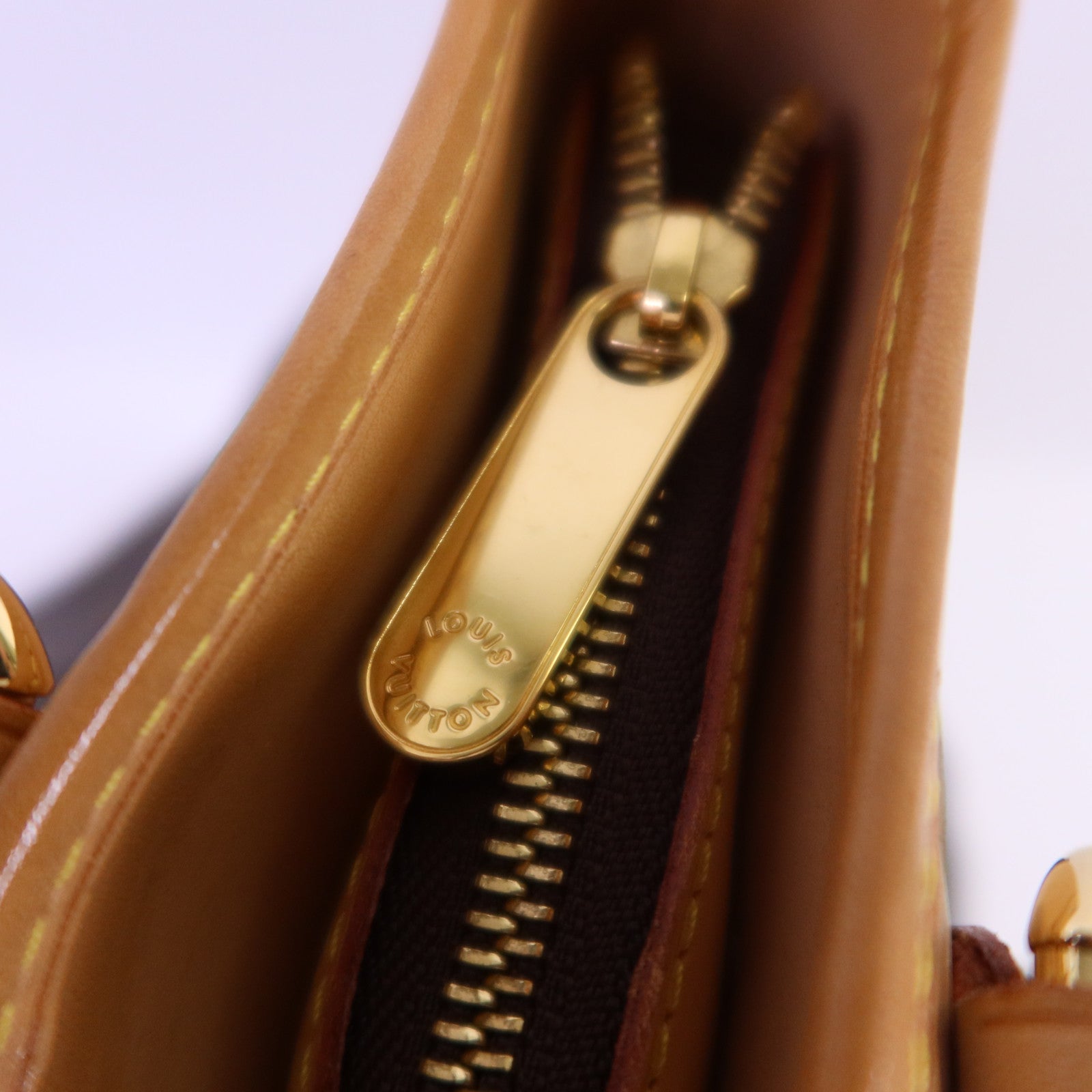 LOUIS VUITTON Monogram Boetie MM金扣肩背袋