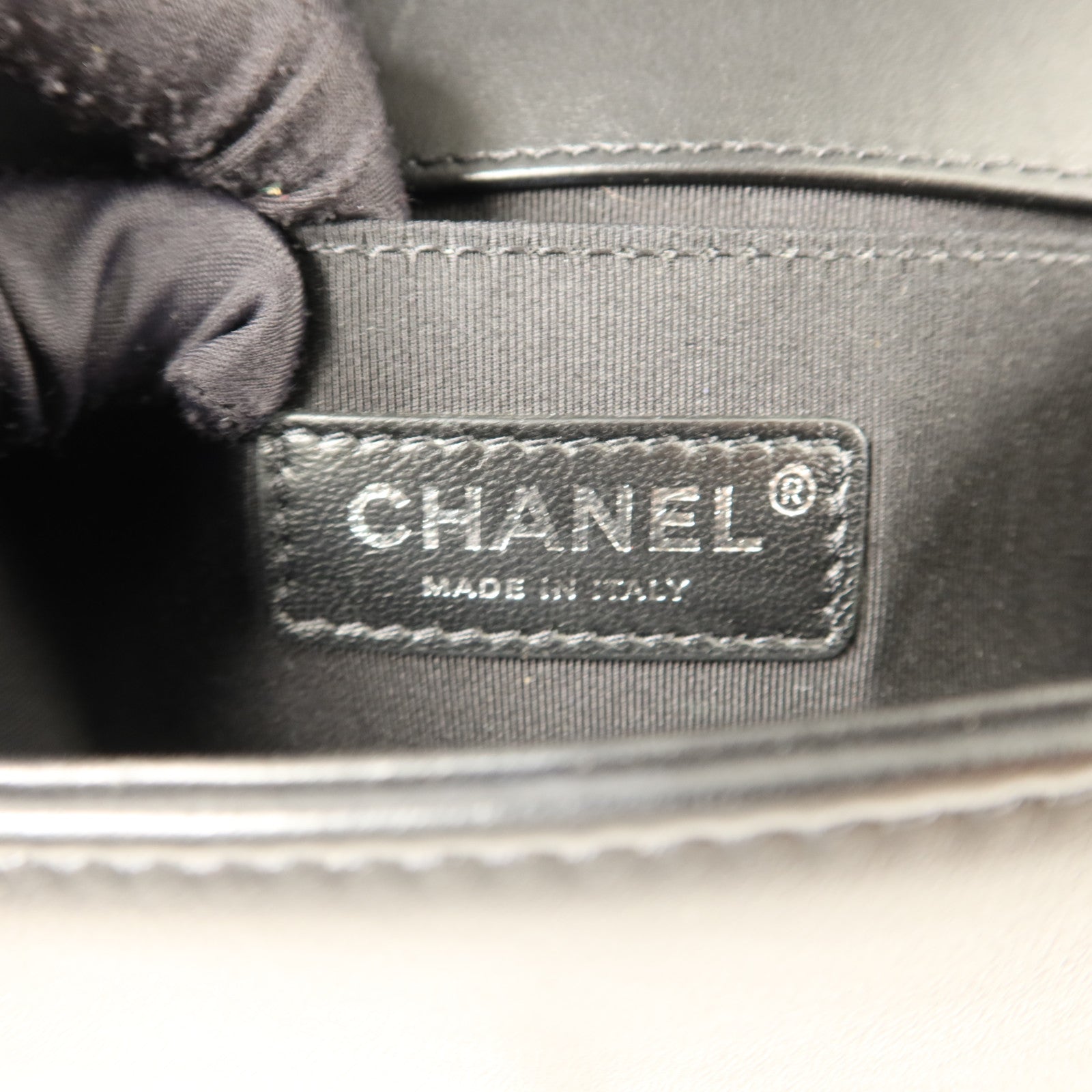 CHANEL 羊皮皮革Boy 20鏈帶肩背袋