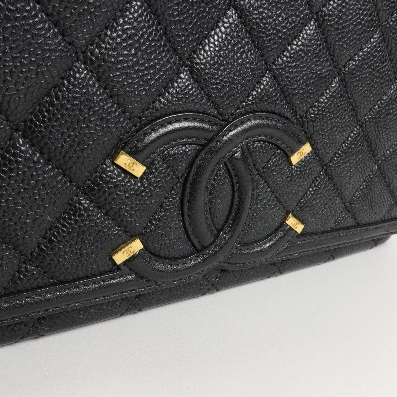 CHANEL 牛皮皮革CC Filigree鏈帶肩背袋