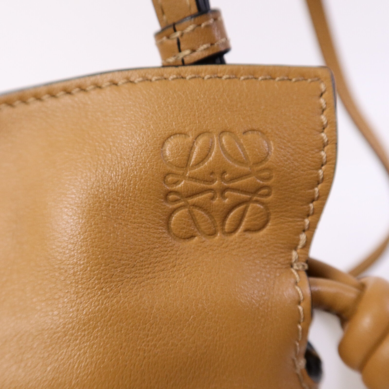 LOEWE 牛皮皮革Mini Flamenco肩背袋