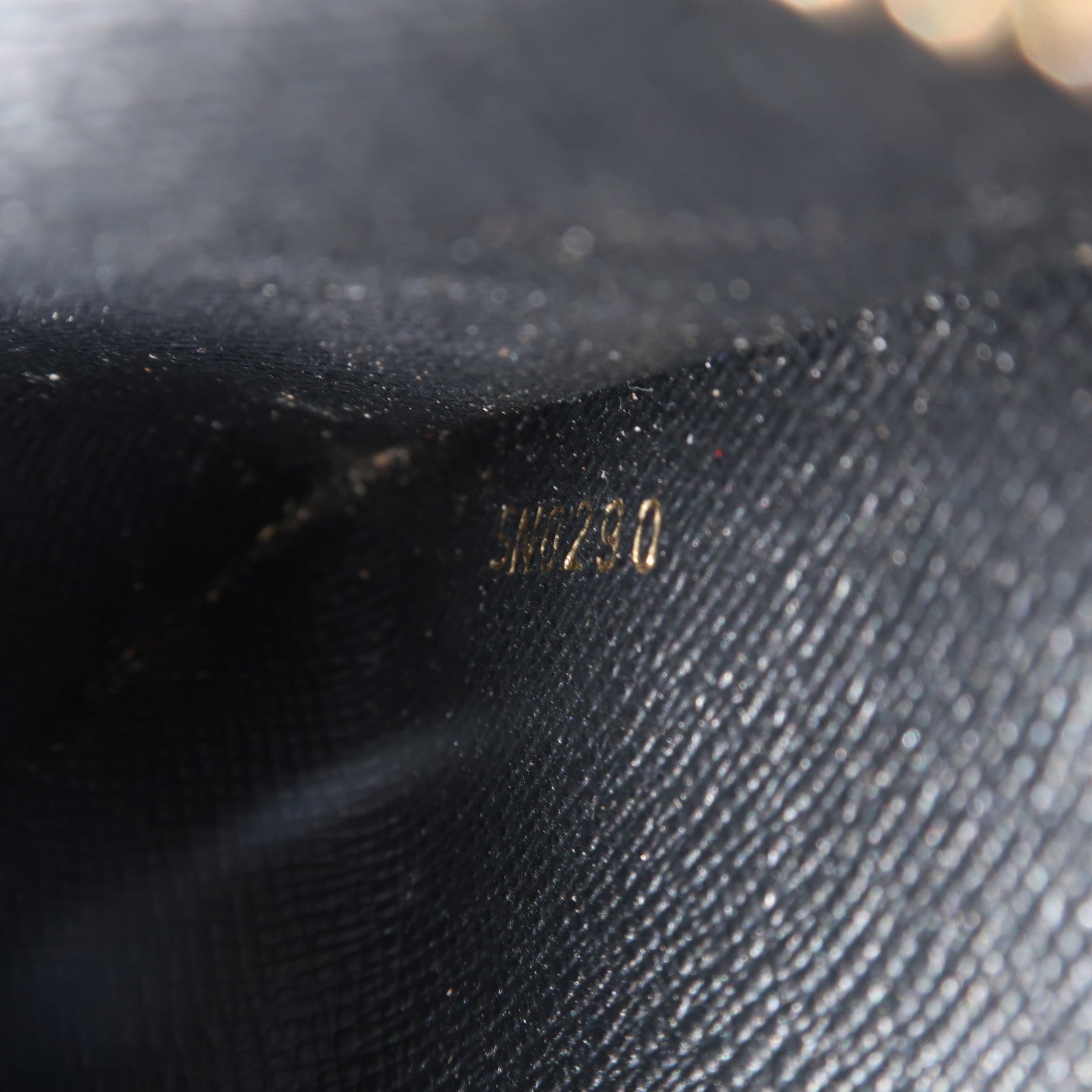 LOUIS VUITTON Monogram Giant Pouch金扣手拿包啡色