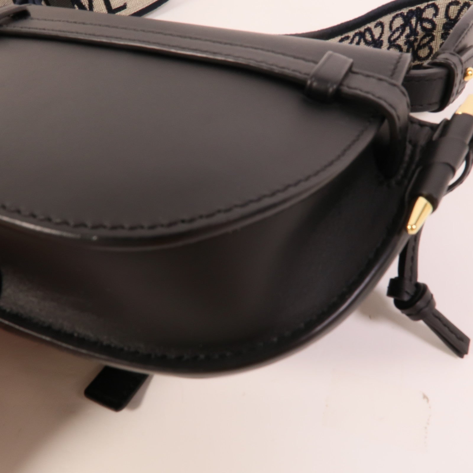 LOEWE 牛皮皮革Mini Gate肩背袋