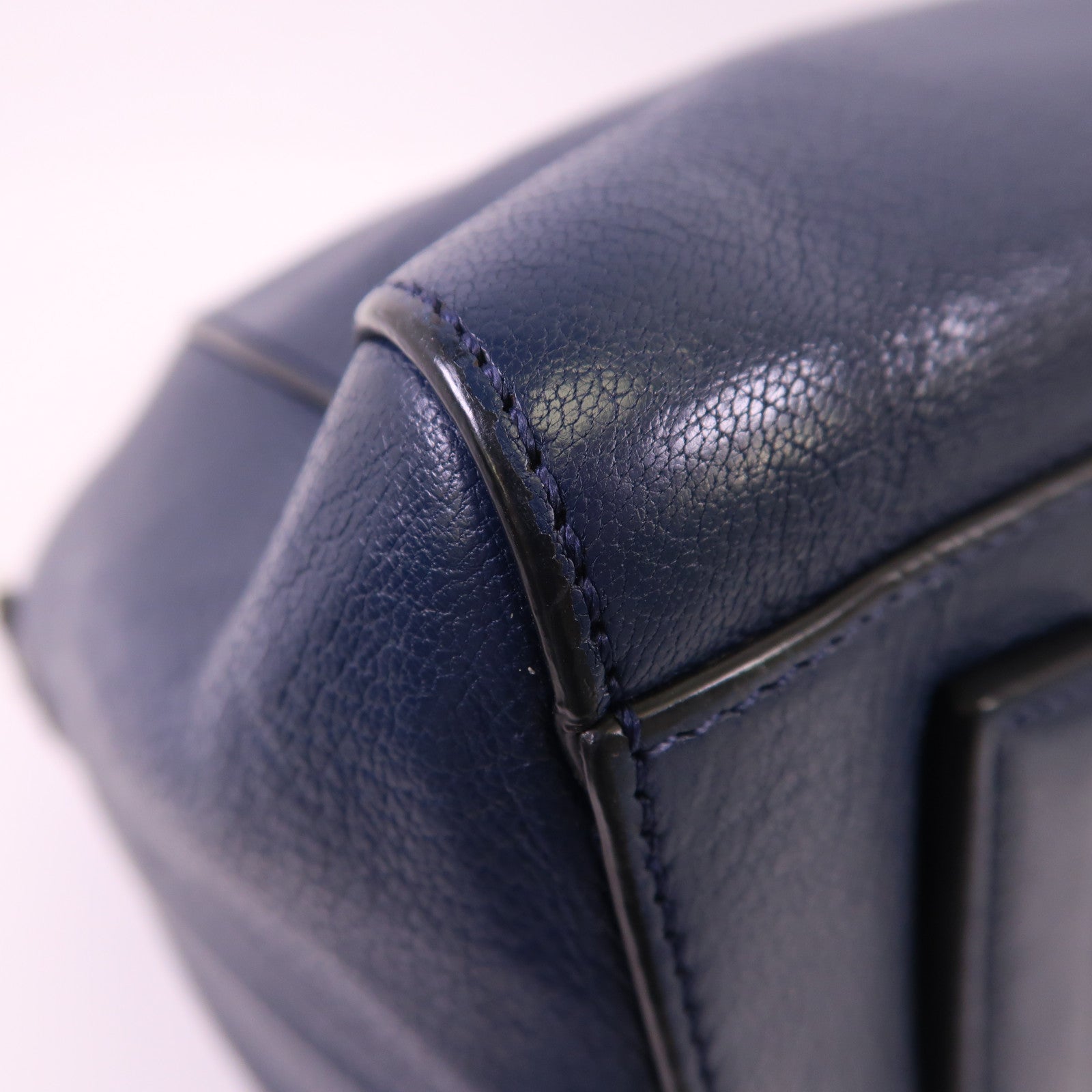 GIVENCHY 牛皮皮革Antigona Small銀扣手挽肩背兩用袋