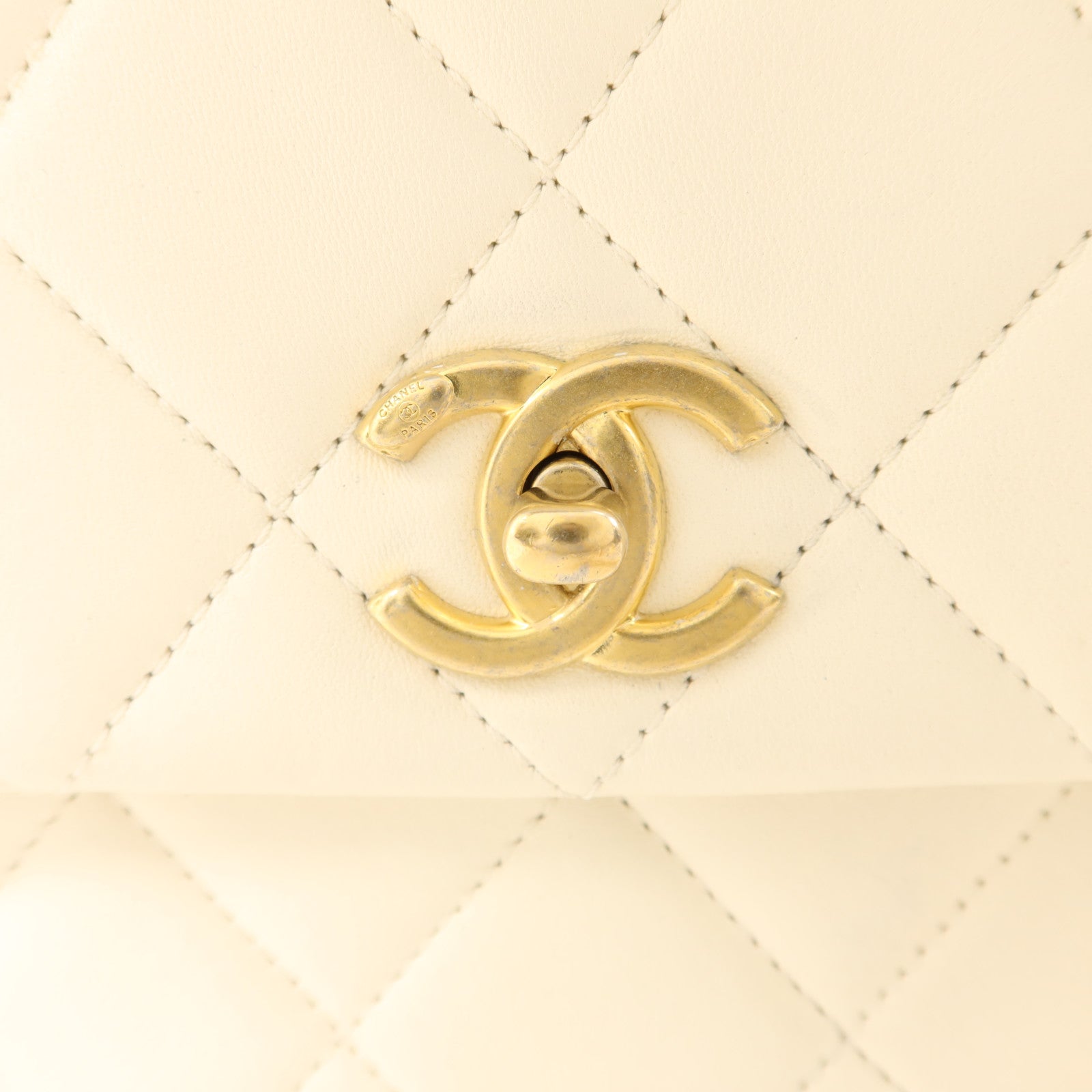 CHANEL 【激減優惠】羊皮皮革Chain Shoulder金扣鏈帶肩背袋