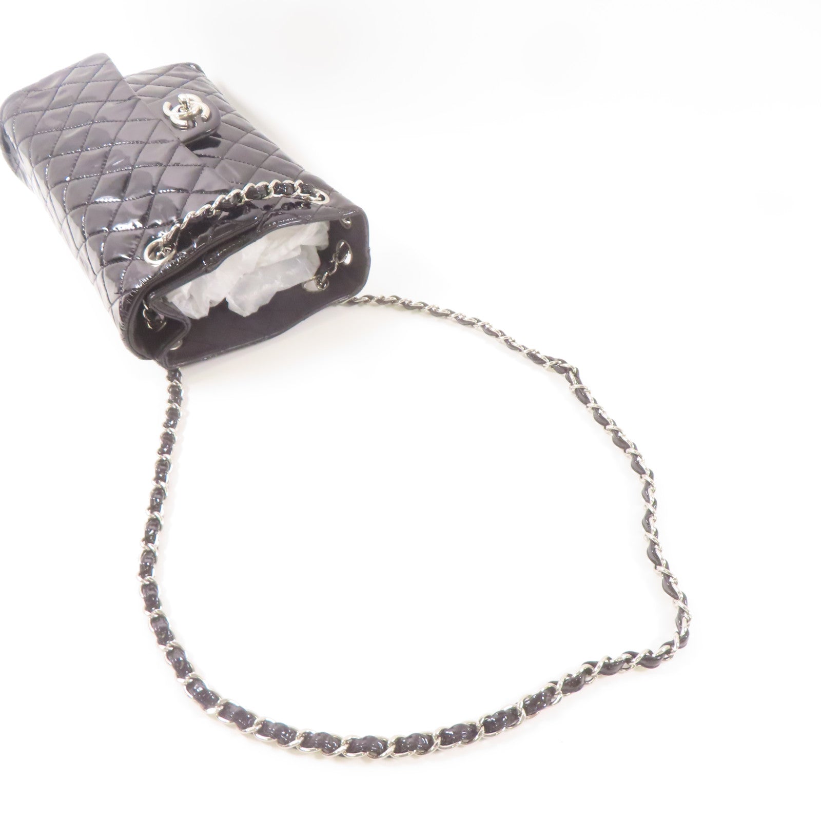 CHANEL 漆皮皮革Upside Down銀扣鏈帶肩背袋黑色