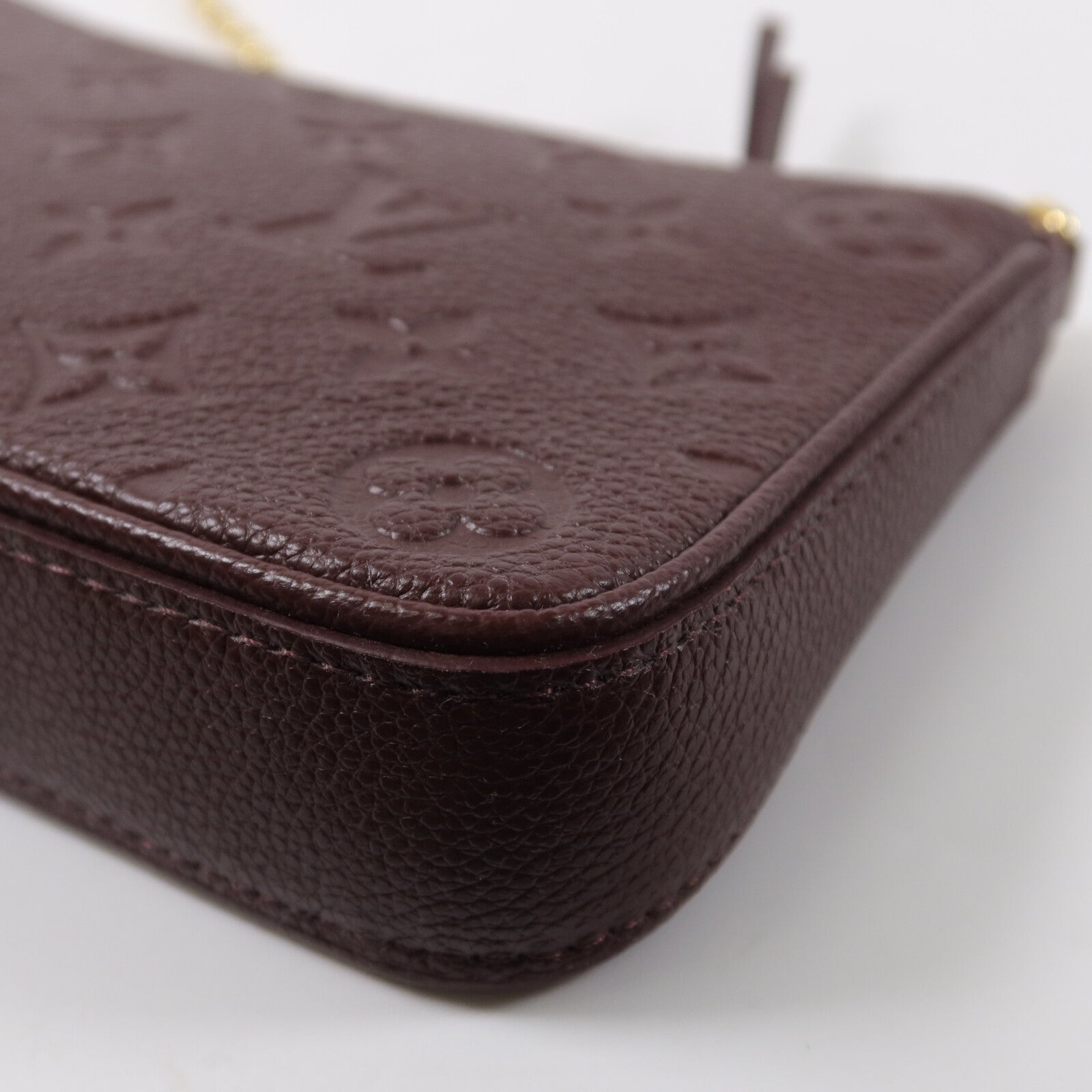 LOUIS VUITTON Monogram Empreinte Easy Pouch On Strap手挽肩背兩用袋