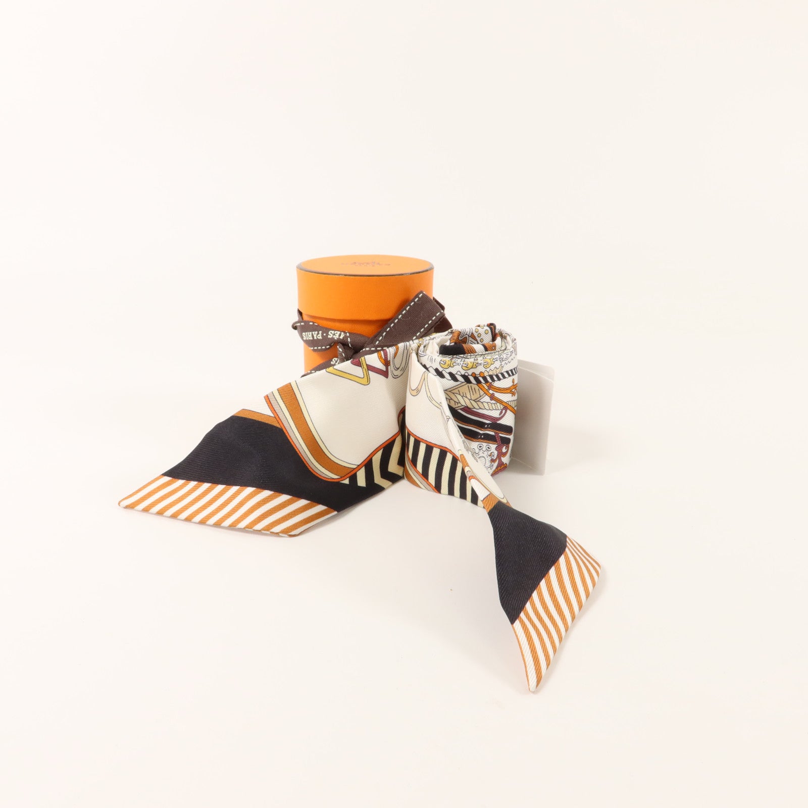 HERMES 絲質Twilly絲巾