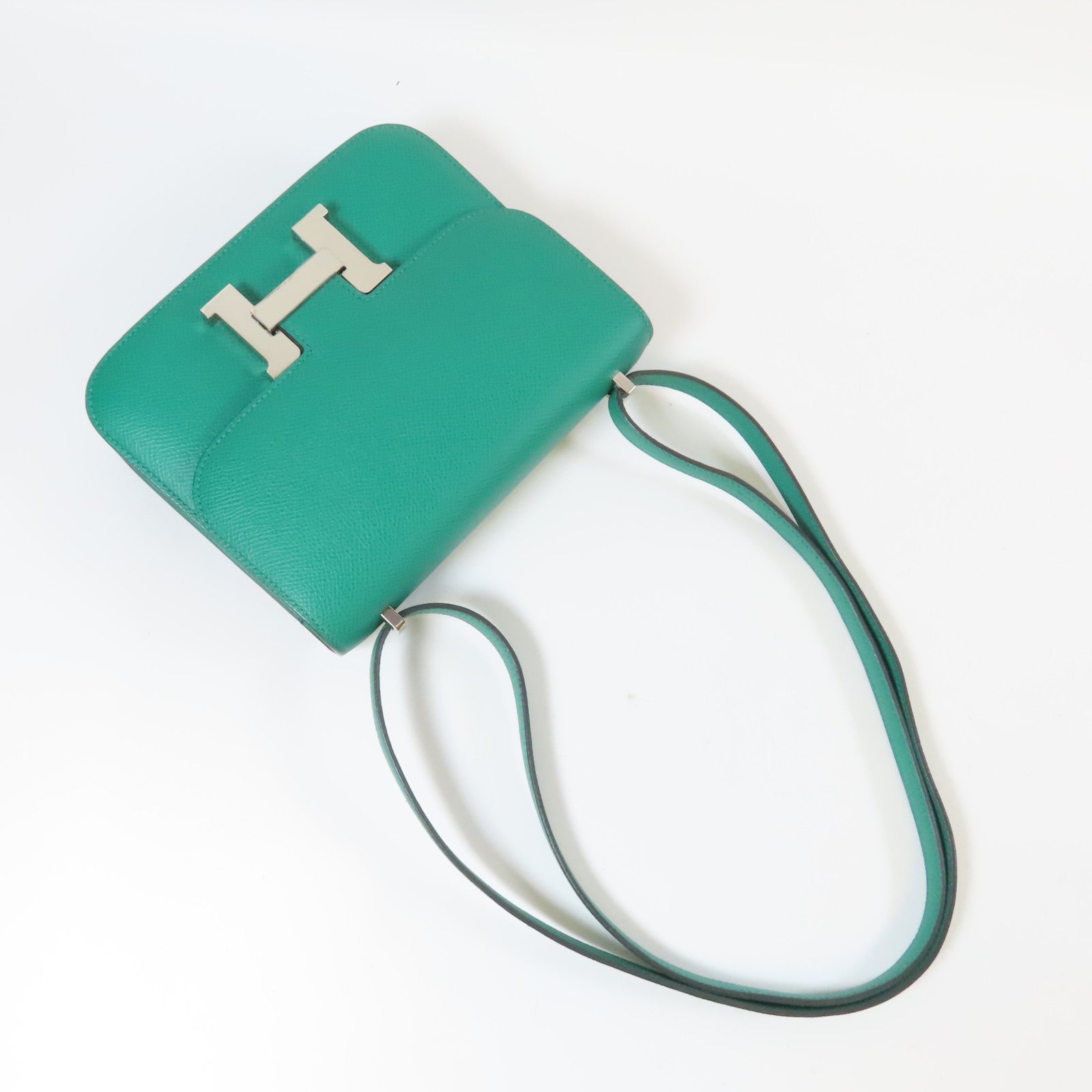 HERMES 【激減優惠】Epsom皮革Constance 24銀扣肩背袋Vert Jade綠色