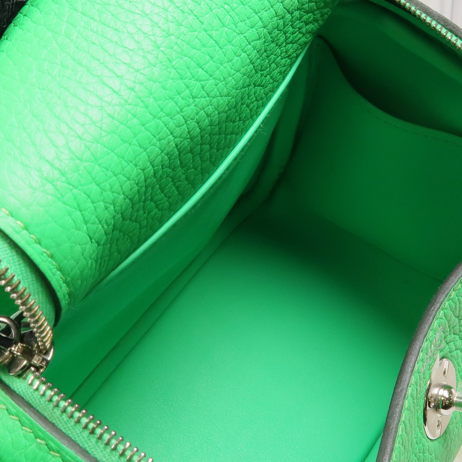 HERMES Clemence皮革Mini Lindy金扣手挽肩背兩用袋Veil Comic