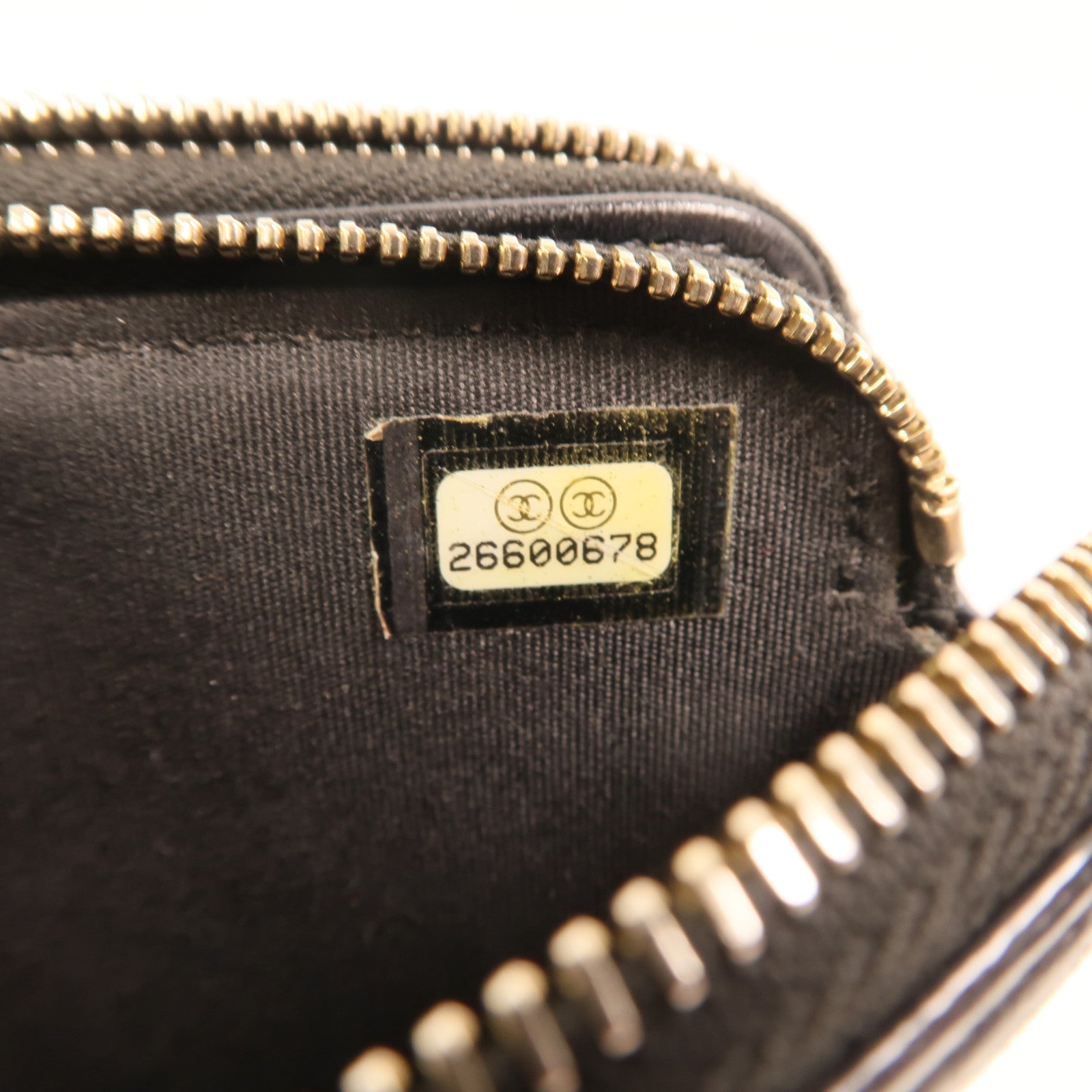 CHANEL 牛皮皮革Filigree Zipper Chain Bag金扣鏈帶肩背袋