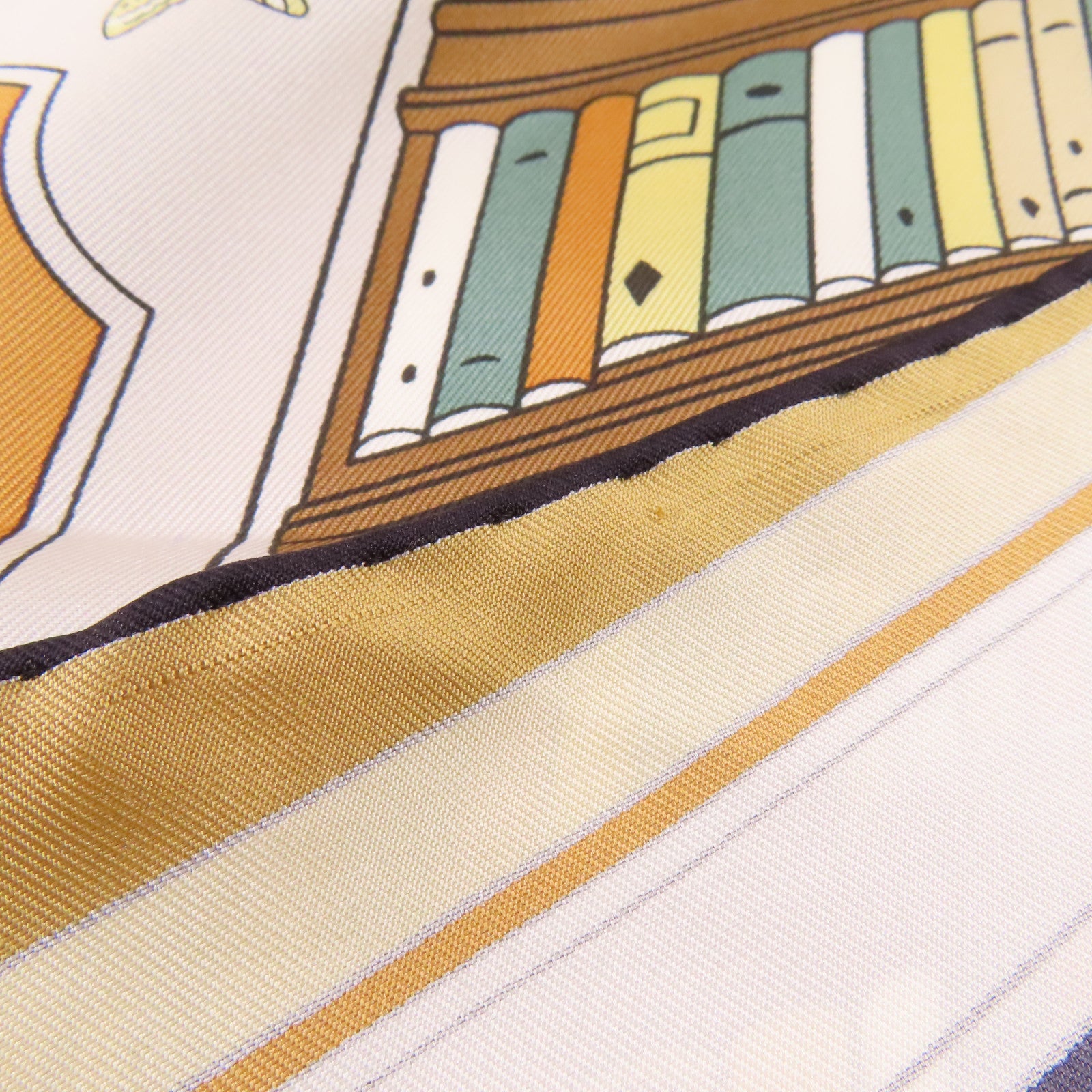 HERMES Scarf 90x90 Silk Multicolor