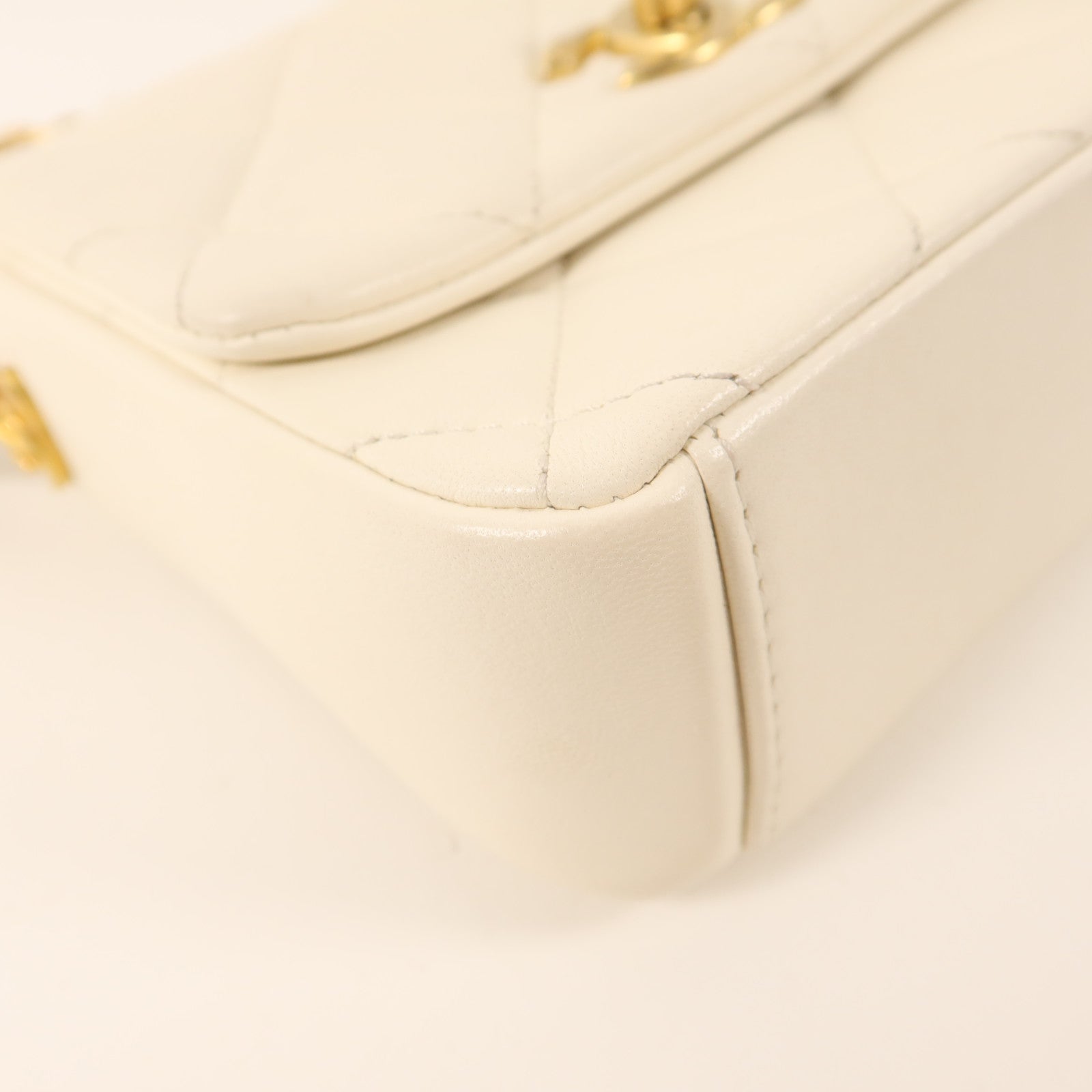 CHANEL 【激減優惠】羊皮皮革Chain Shoulder金扣鏈帶肩背袋