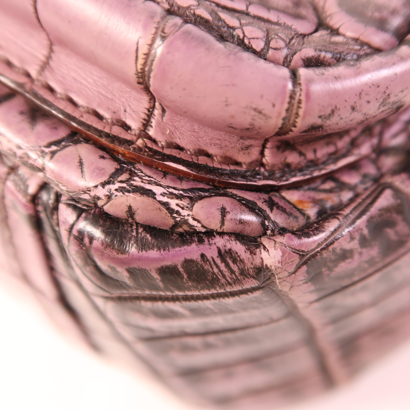 PRADA 鱷魚皮革Cocco Pocket D1銀扣肩背袋