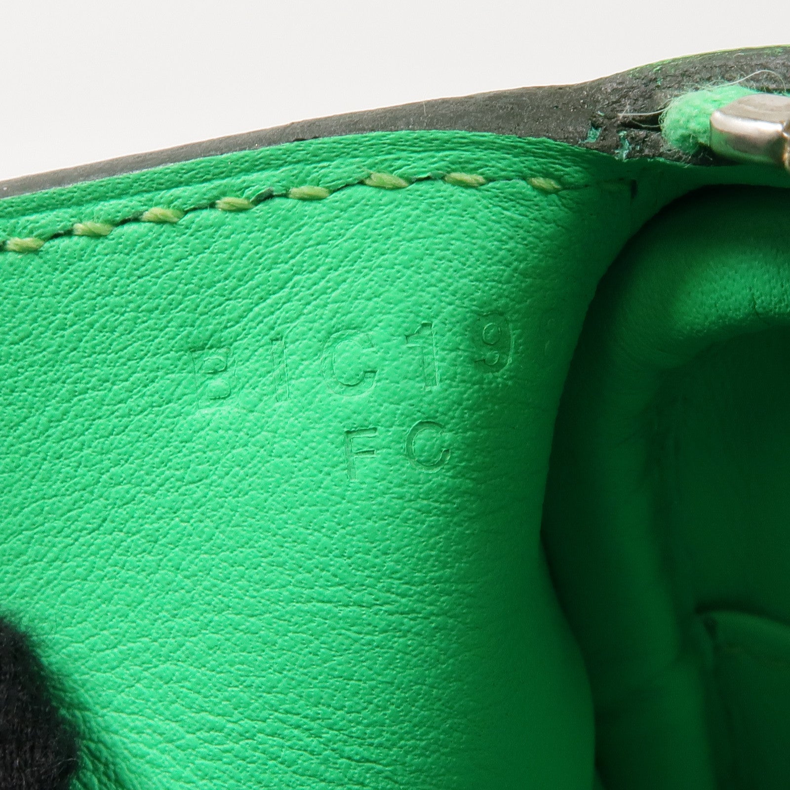 HERMES Clemence皮革Mini Lindy金扣手挽肩背兩用袋Veil Comic