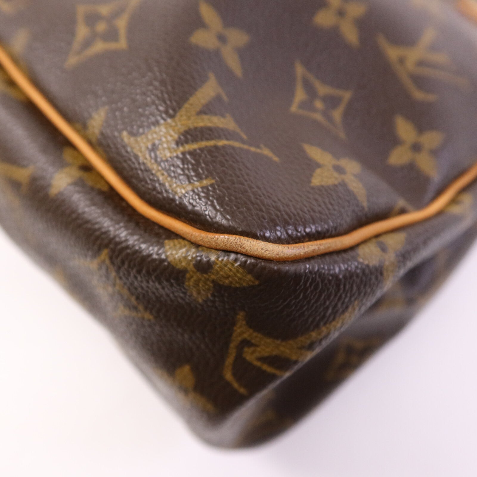 LOUIS VUITTON Monogram Batignolles Horizontal金扣肩背袋