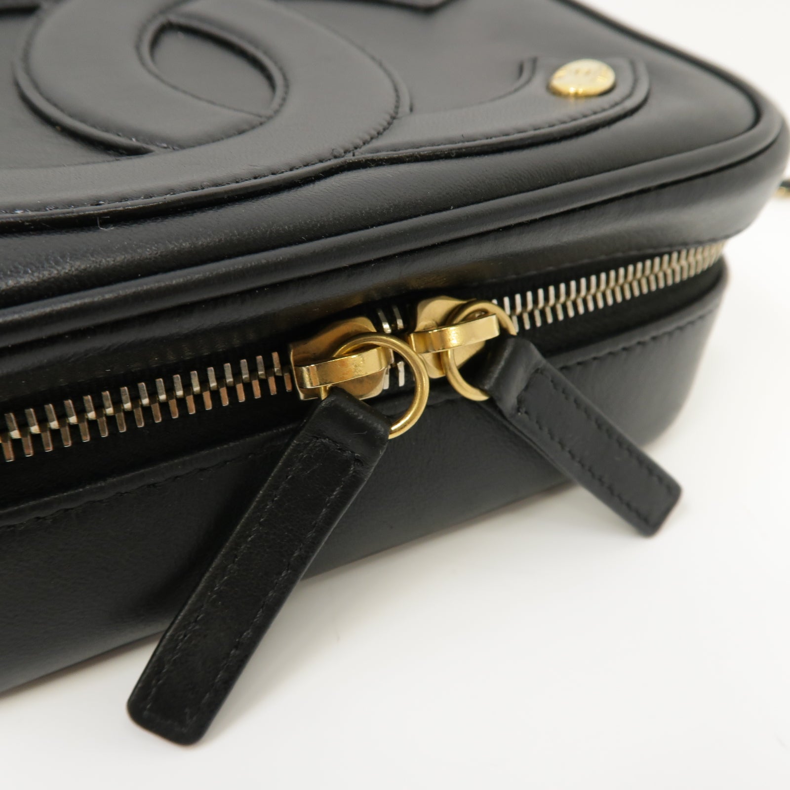 CHANEL 【激減優惠】羊皮皮革Coco Mark Mania Camera Case Chain Shoulder Bag金扣鏈帶肩背袋黑色