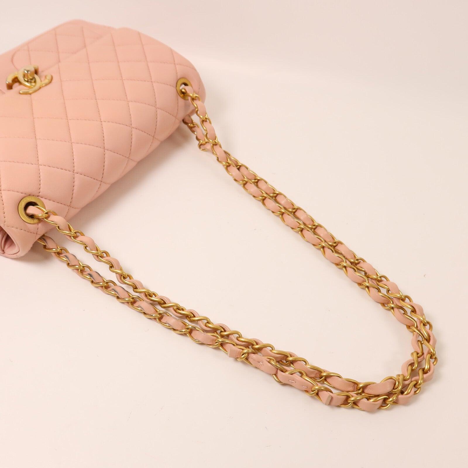 CHANEL 羊皮皮革Chain Flap Bag鏈帶肩背袋