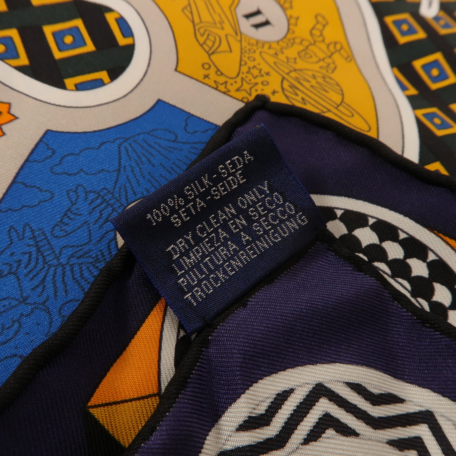 HERMES 絲質Le Tour Du Monde En 63 Cases Scarf 90x90絲巾