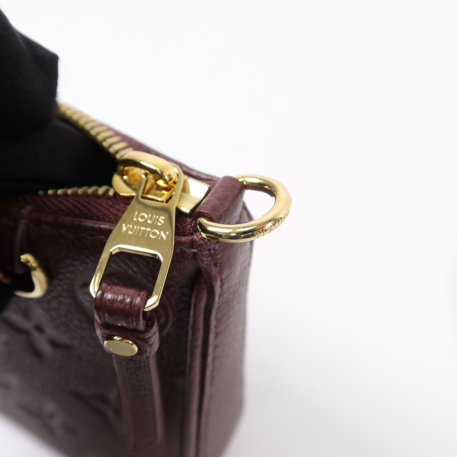 LOUIS VUITTON Monogram Empreinte Easy Pouch On Strap手挽肩背兩用袋