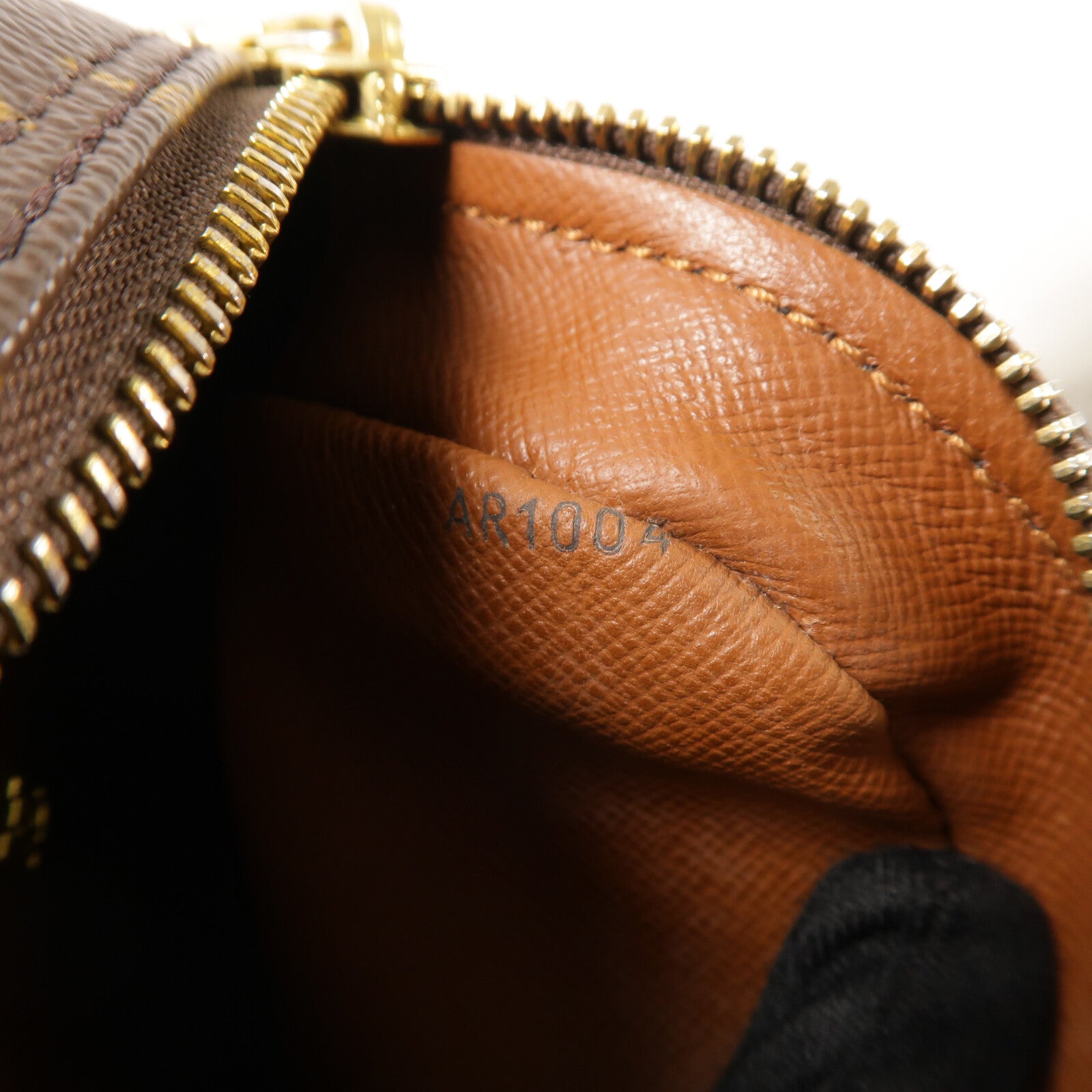 LOUIS VUITTON Monogram Nile肩背袋