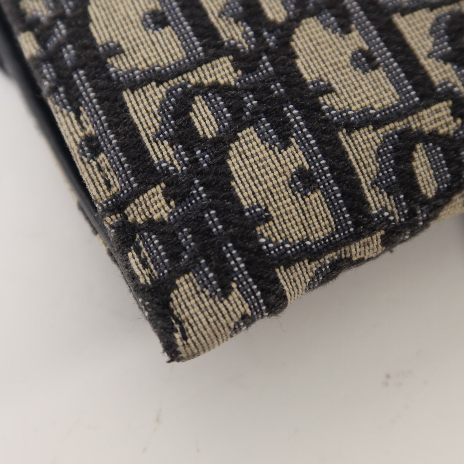 Dior 帆布Small Saddle Pouch With Chain鏈帶肩背袋