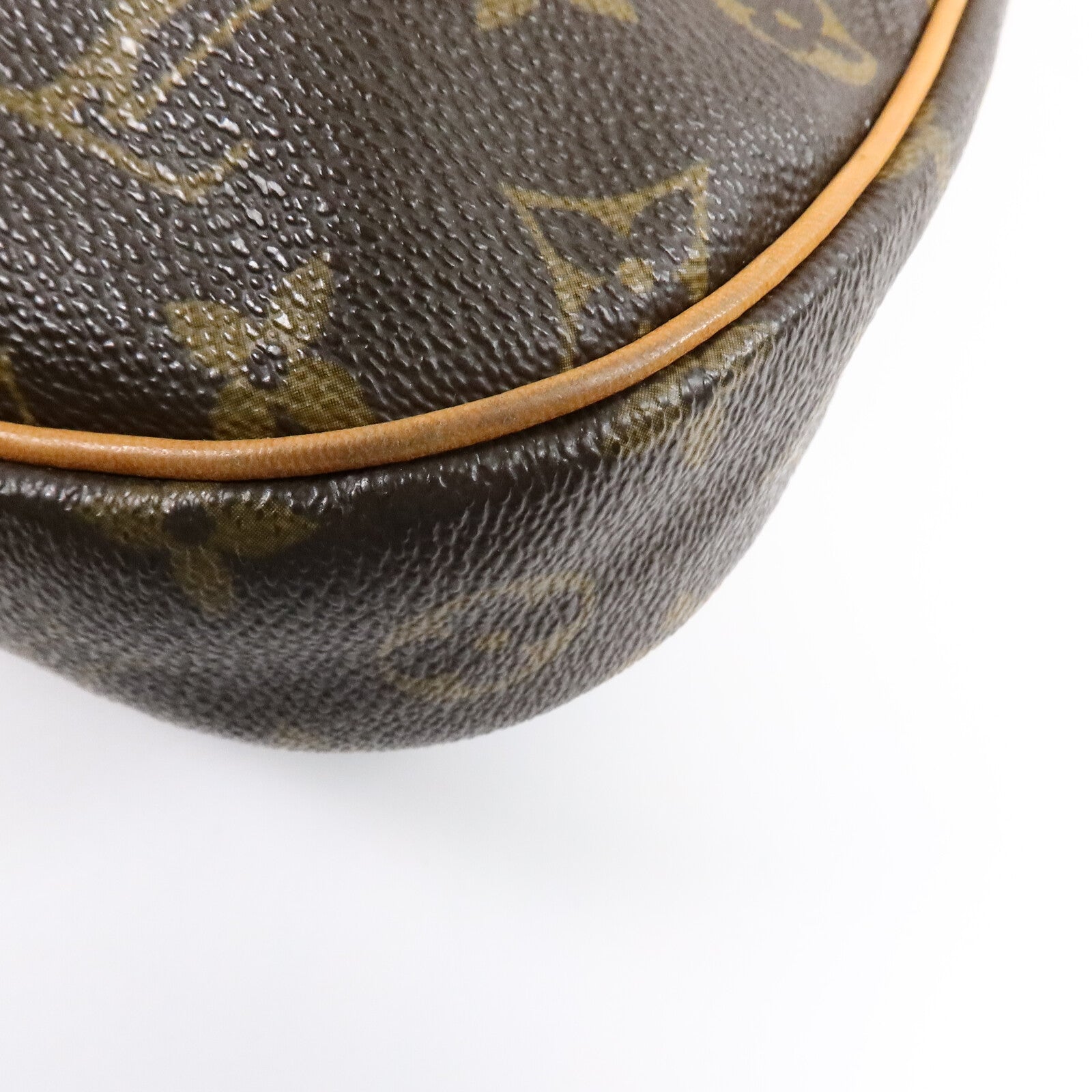 LOUIS VUITTON Monogram Odeon PM肩背袋