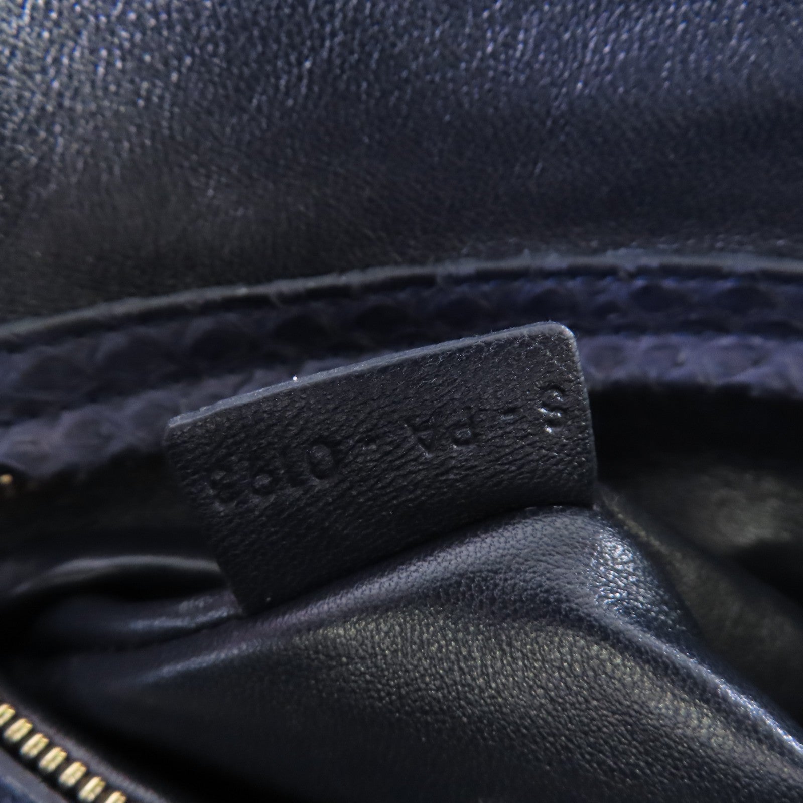 CELINE 蛇皮皮革Luggage Phantom Hand Bag金扣手挽袋