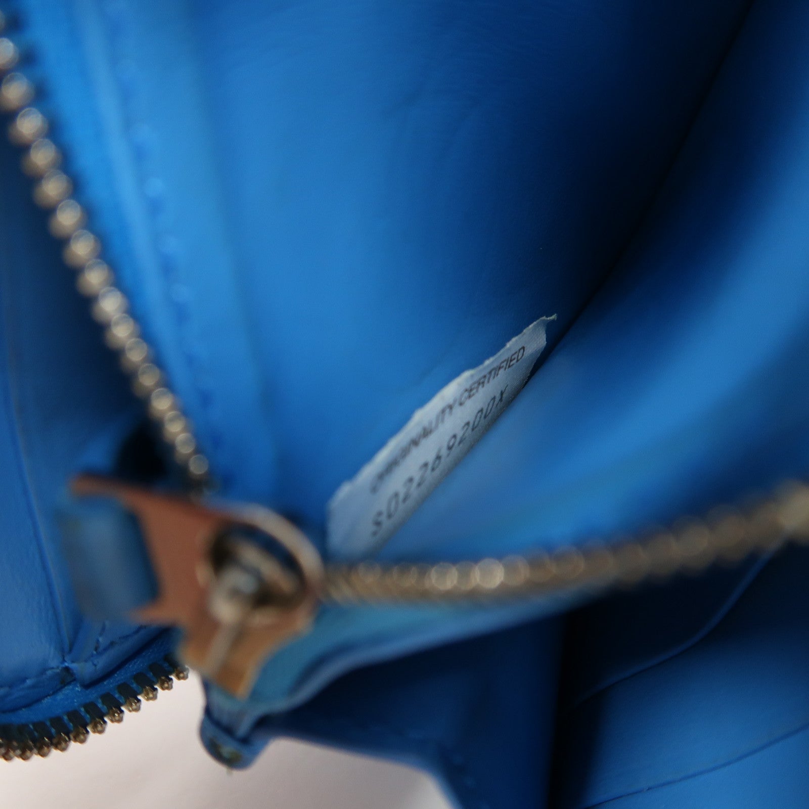 BOTTEGA VENETA 【激減優惠】織紋牛皮皮革Long Wallet銀扣長錢包藍色