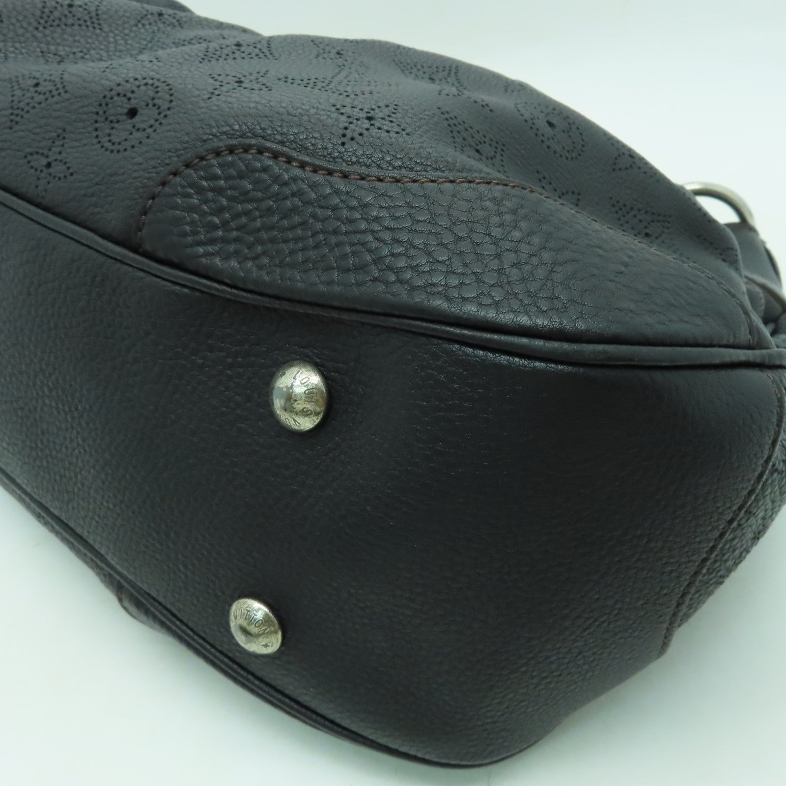 LOUIS VUITTON 【激減優惠】Monogram Mahina Mahina XS銀扣肩背袋黑色