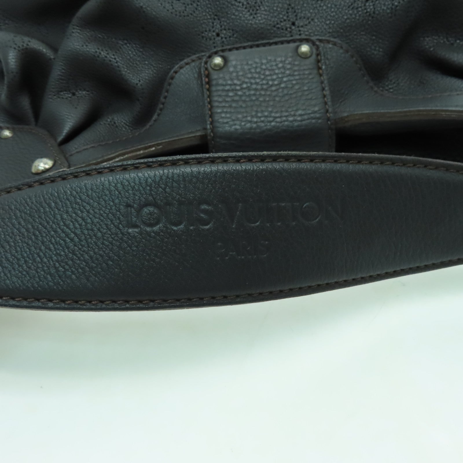 LOUIS VUITTON 【激減優惠】Monogram Mahina Mahina XS銀扣肩背袋黑色