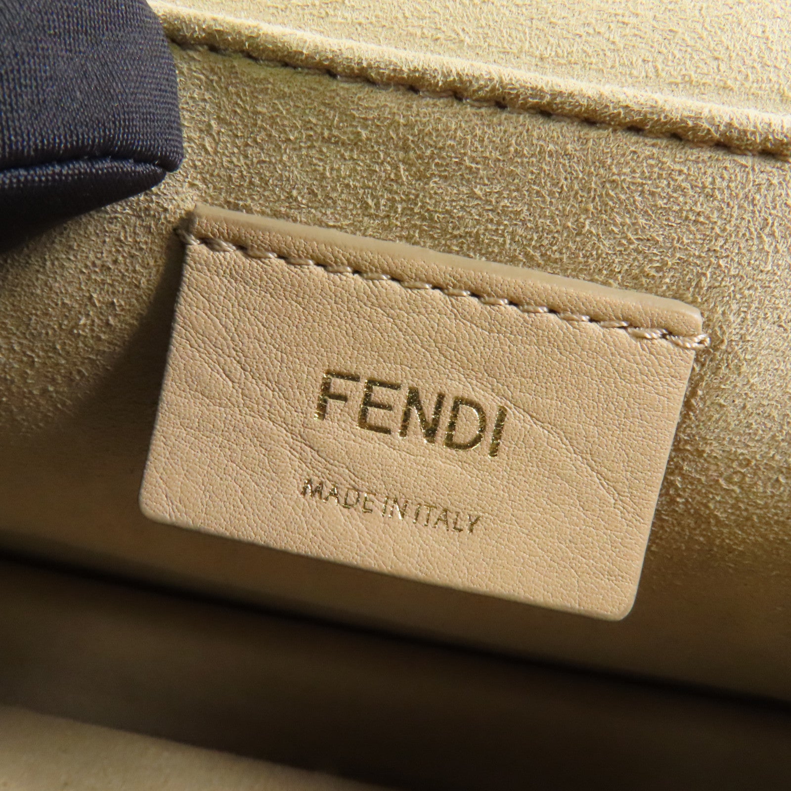 FENDI 牛皮皮革Kan I金扣手挽肩背兩用袋
