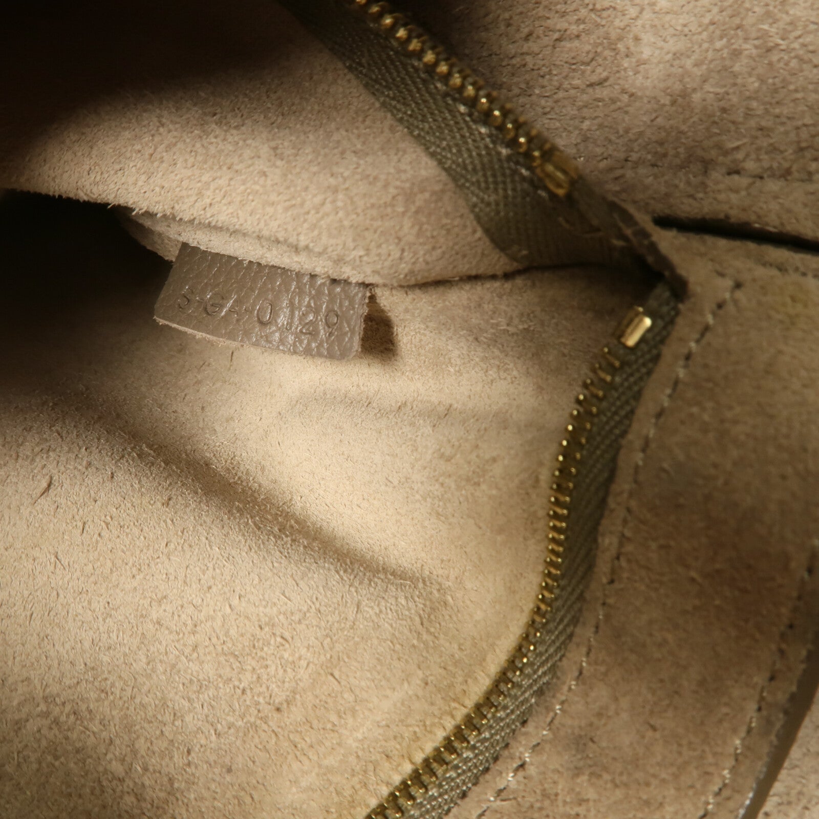 CELINE 牛皮皮革Sangle Bucket Large肩背袋