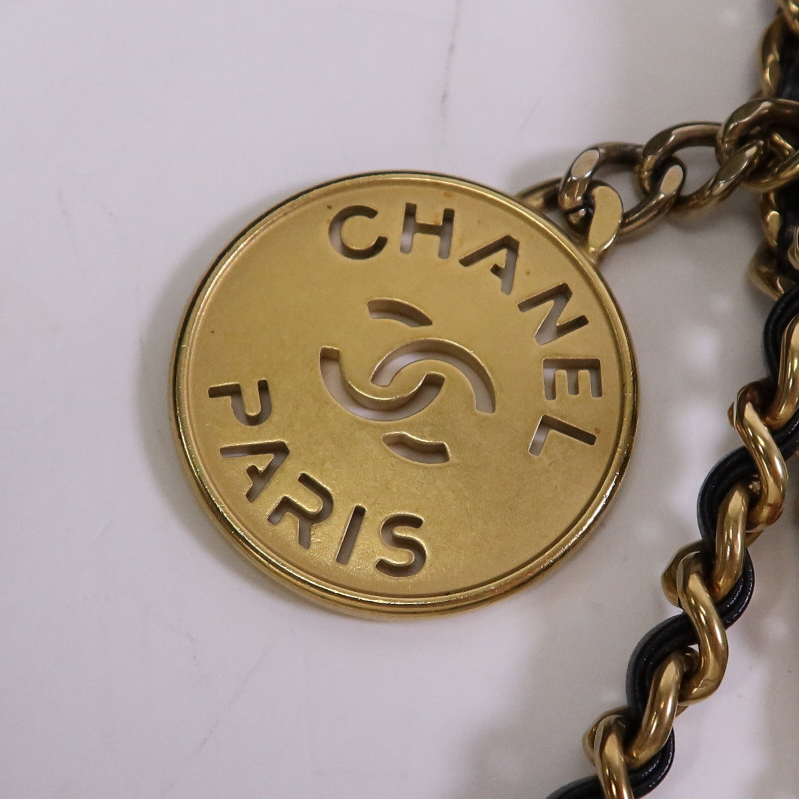CHANEL 牛皮皮革C22 Mini金扣鏈帶肩背袋