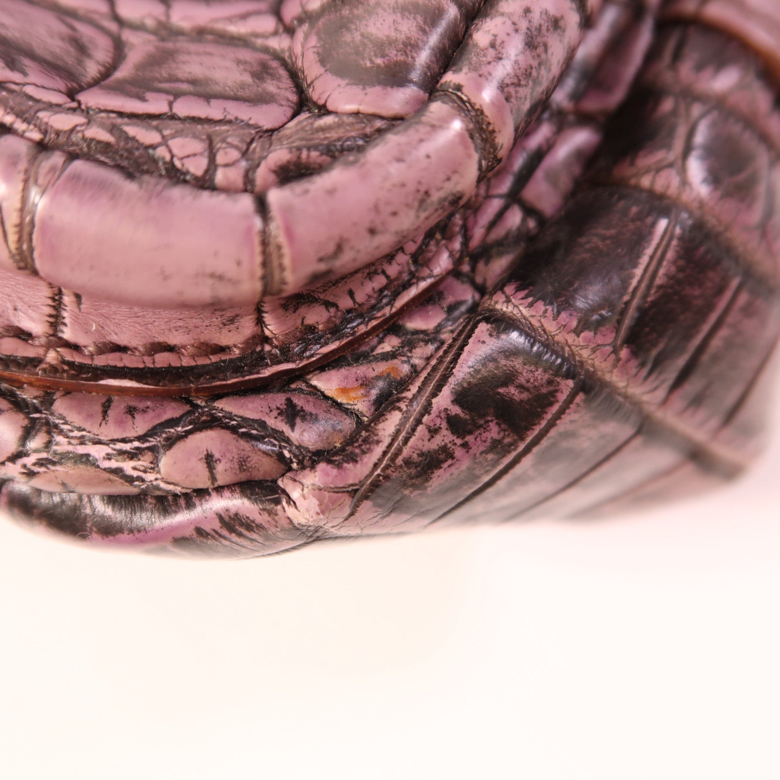 PRADA 鱷魚皮革Cocco Pocket D1銀扣肩背袋