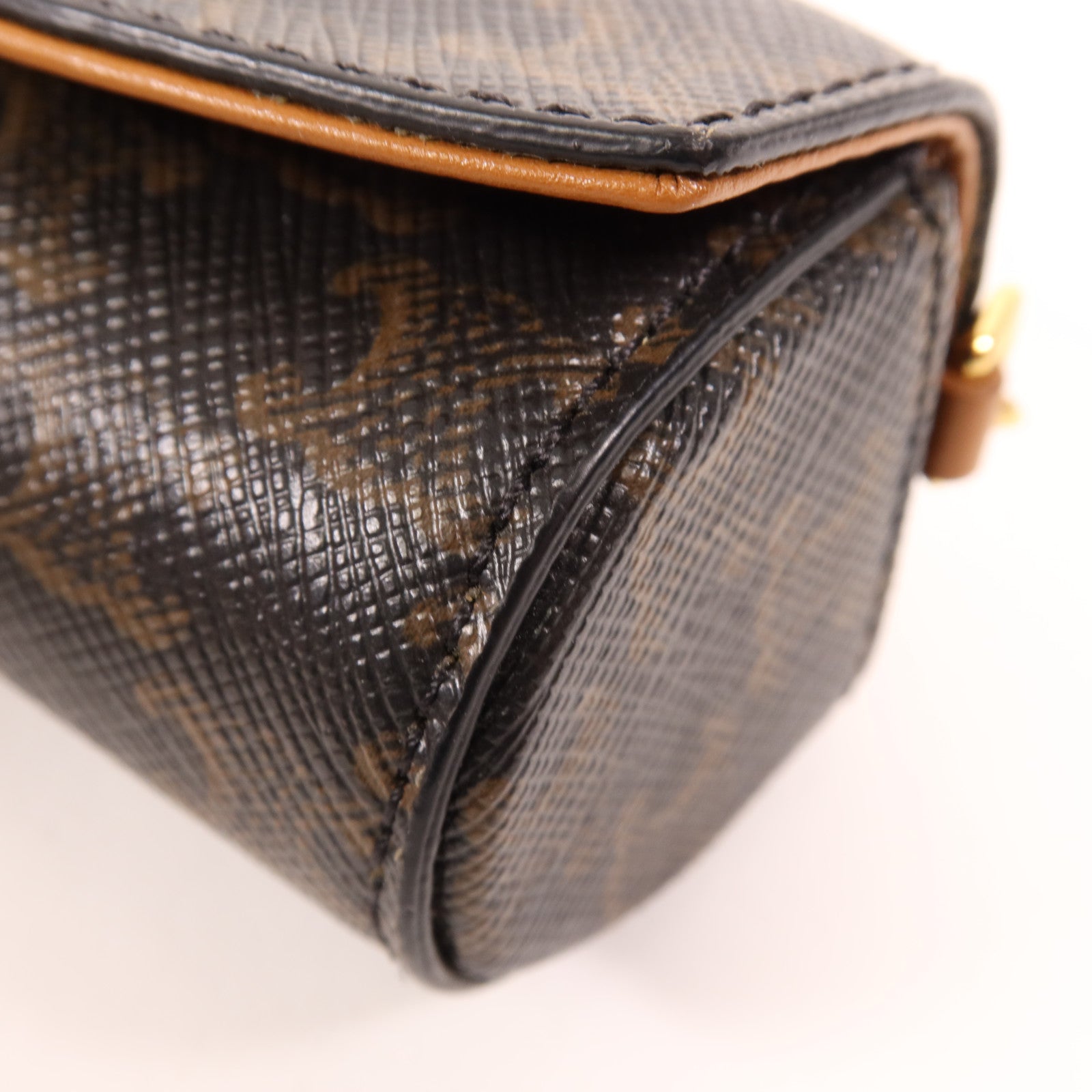 CELINE 塗層帆布Mini Macadam Lipstick Pouch金扣鏈帶唇膏盒